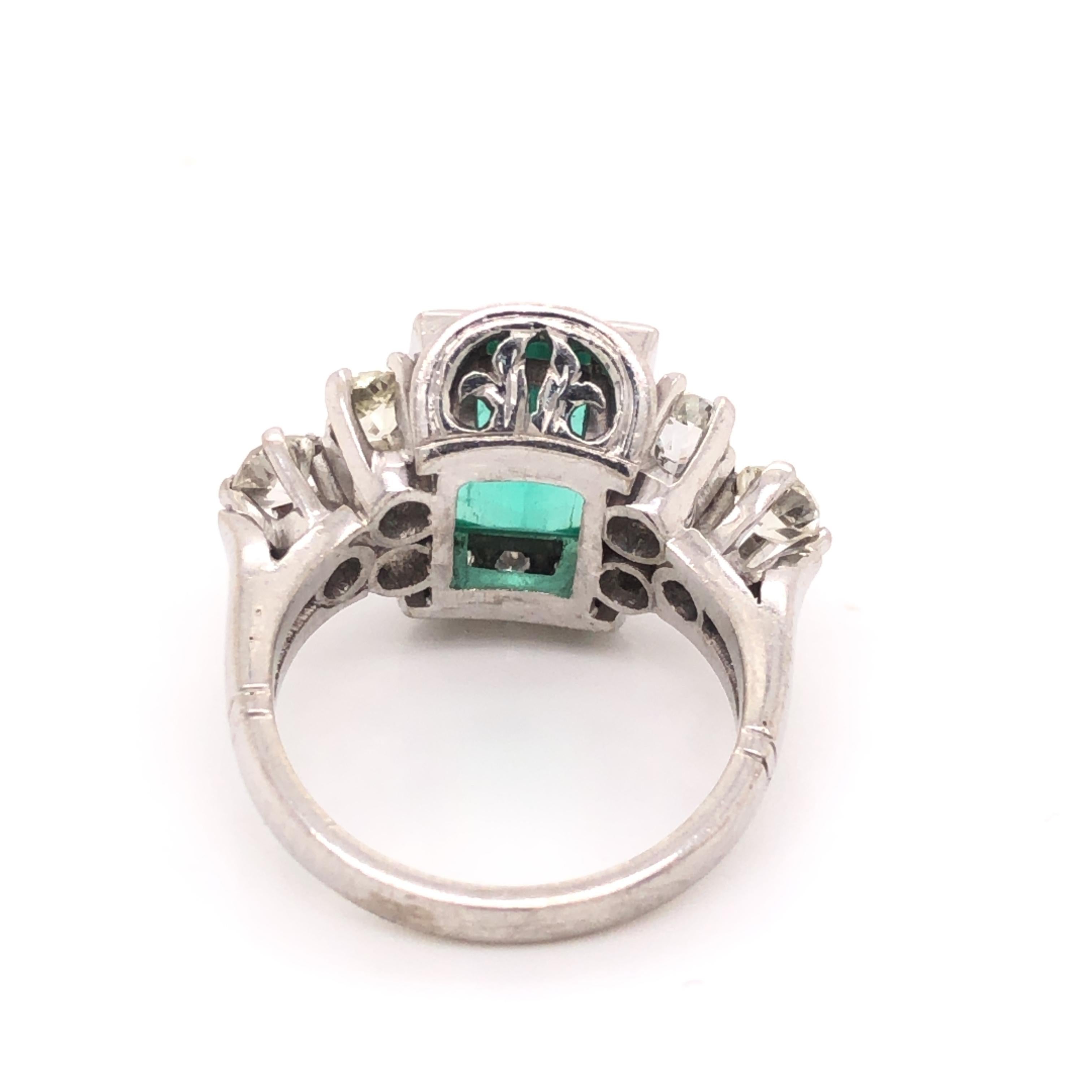 Women's Art Deco Emerald & Diamond Cocktail Ring