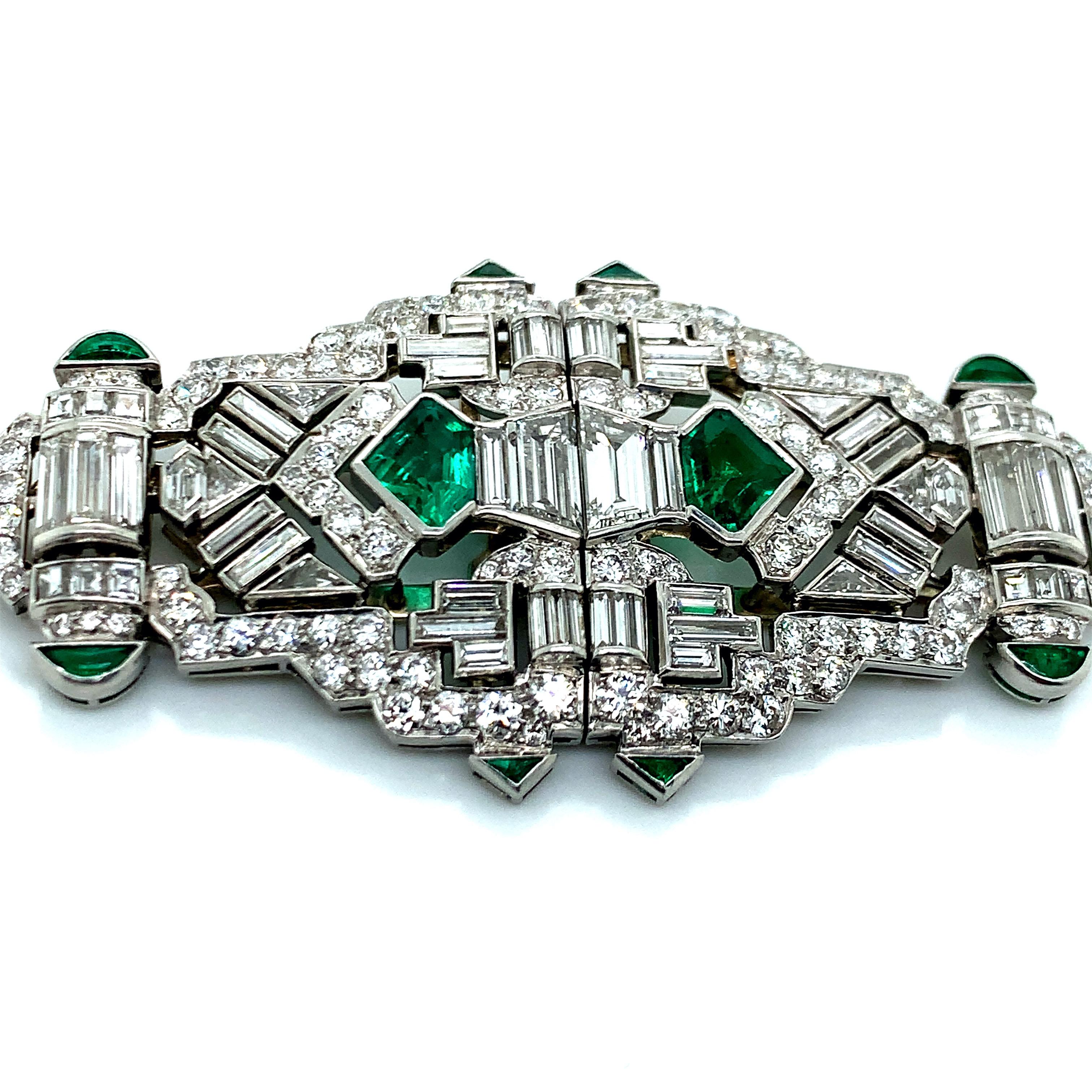 Art Deco Emerald Diamond Double-Clip Brooch For Sale 1