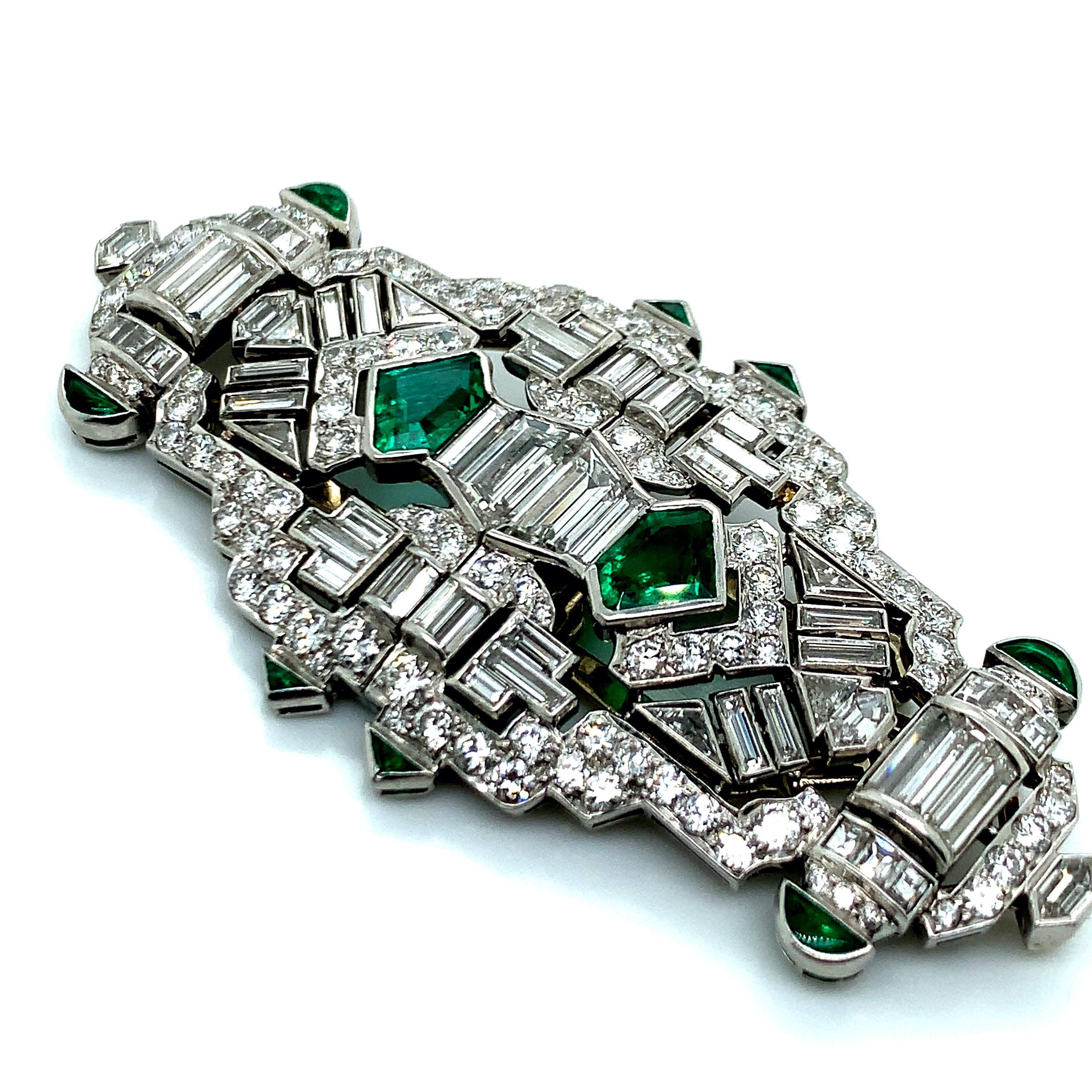 Art Deco Emerald Diamond Double-Clip Brooch For Sale 2