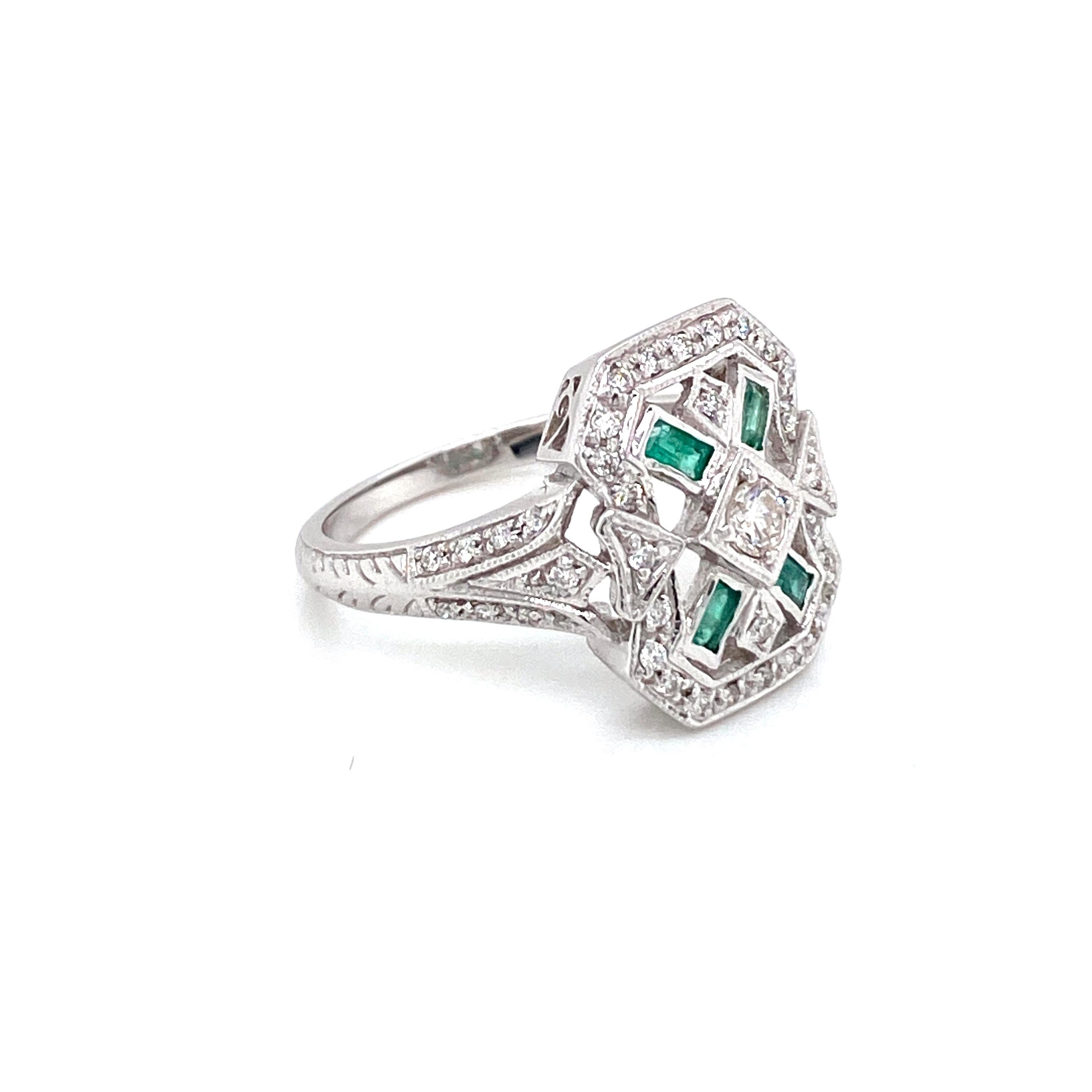 Art Deco Style Emerald Diamond Engagement Ring In Excellent Condition In Napoli, Italy