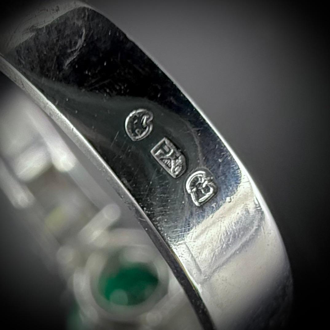 Art Decó Anillo de compromiso de diamante esmeralda portugués de platino años 40/1950 en venta 12