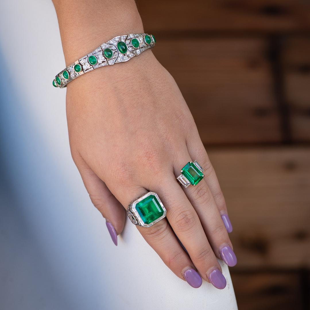 Art Deco Emerald Diamond Platinum Bracelet In Good Condition For Sale In Carmel-by-the-Sea, CA