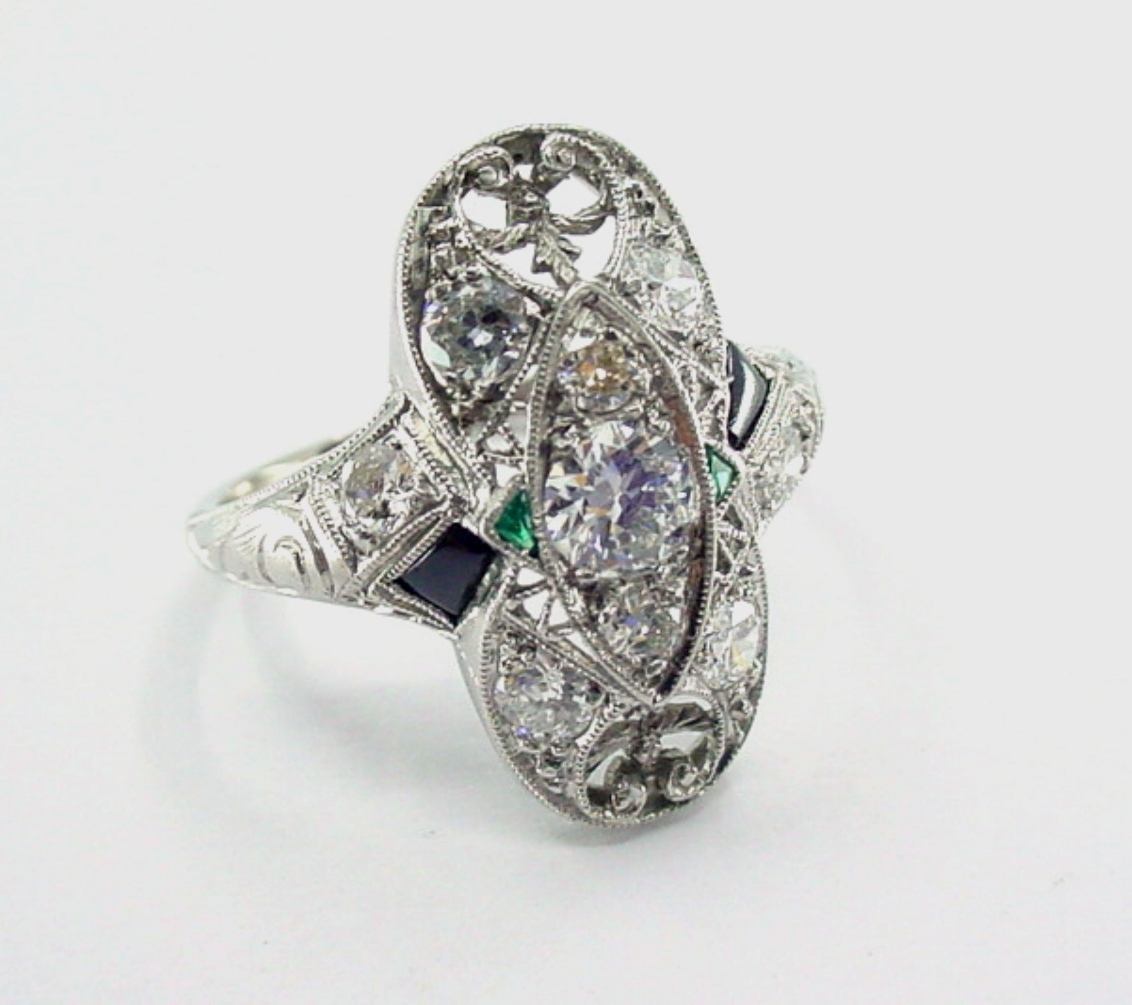 Art Deco Emerald Diamond Platinum Engagement Cocktail Dinner Ring In Good Condition For Sale In Santa Rosa, CA