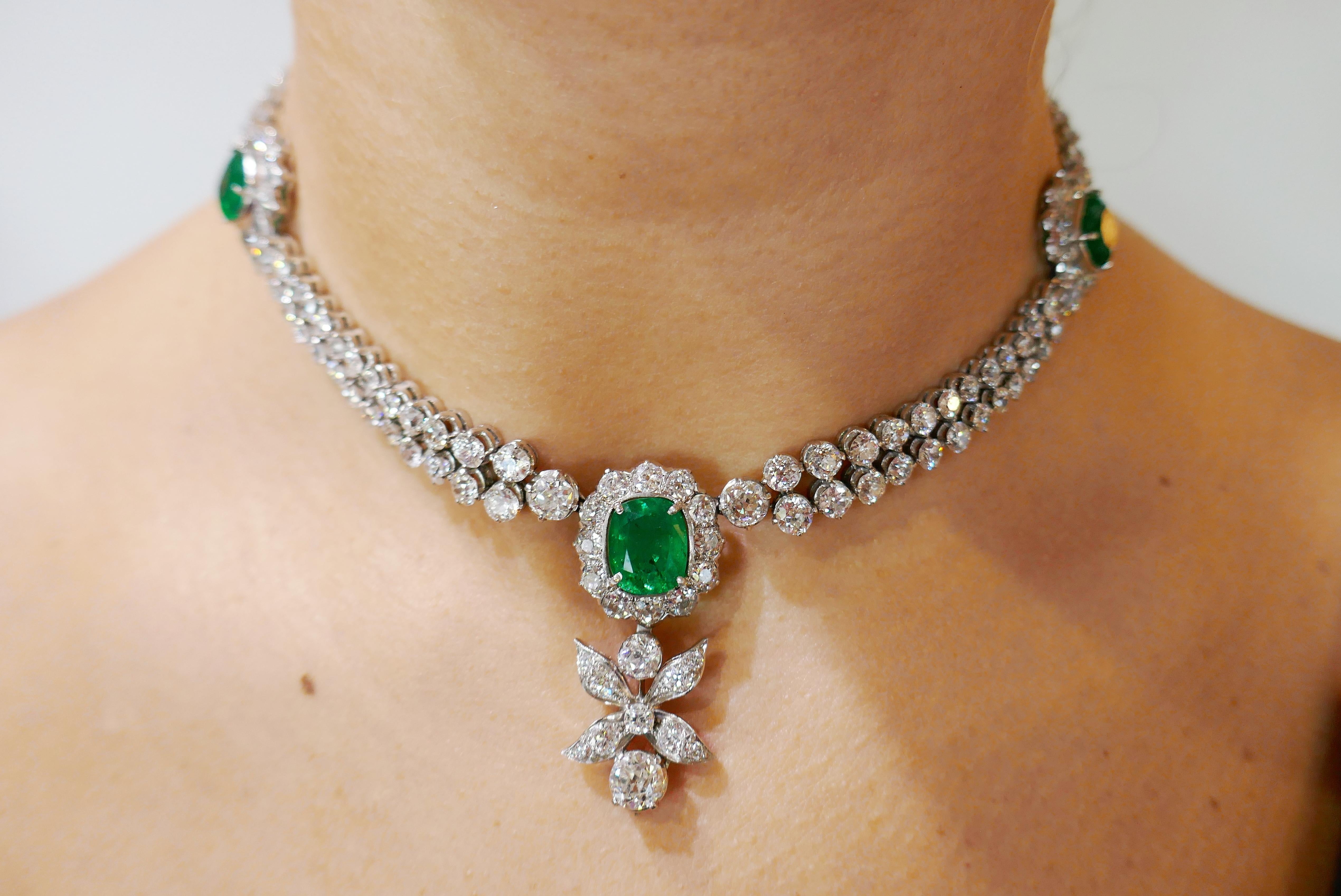 Women's Art Deco Emerald Diamond Platinum Necklace 1930s with Removable Drop