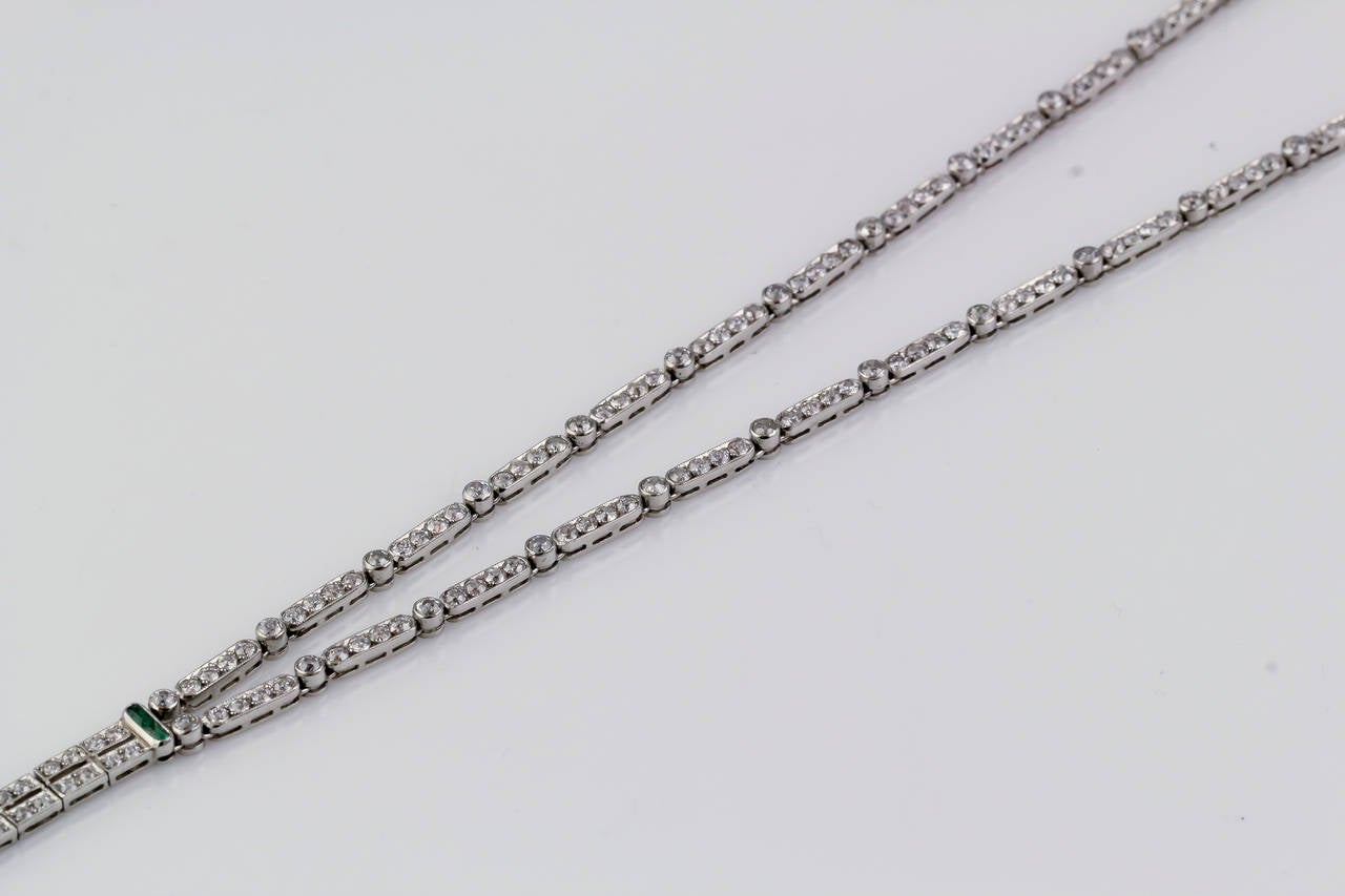 Art Deco Emerald Diamond Platinum Necklace In Good Condition In New York, NY