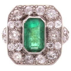 Vintage Art Deco Emerald Diamond Platinum Ring