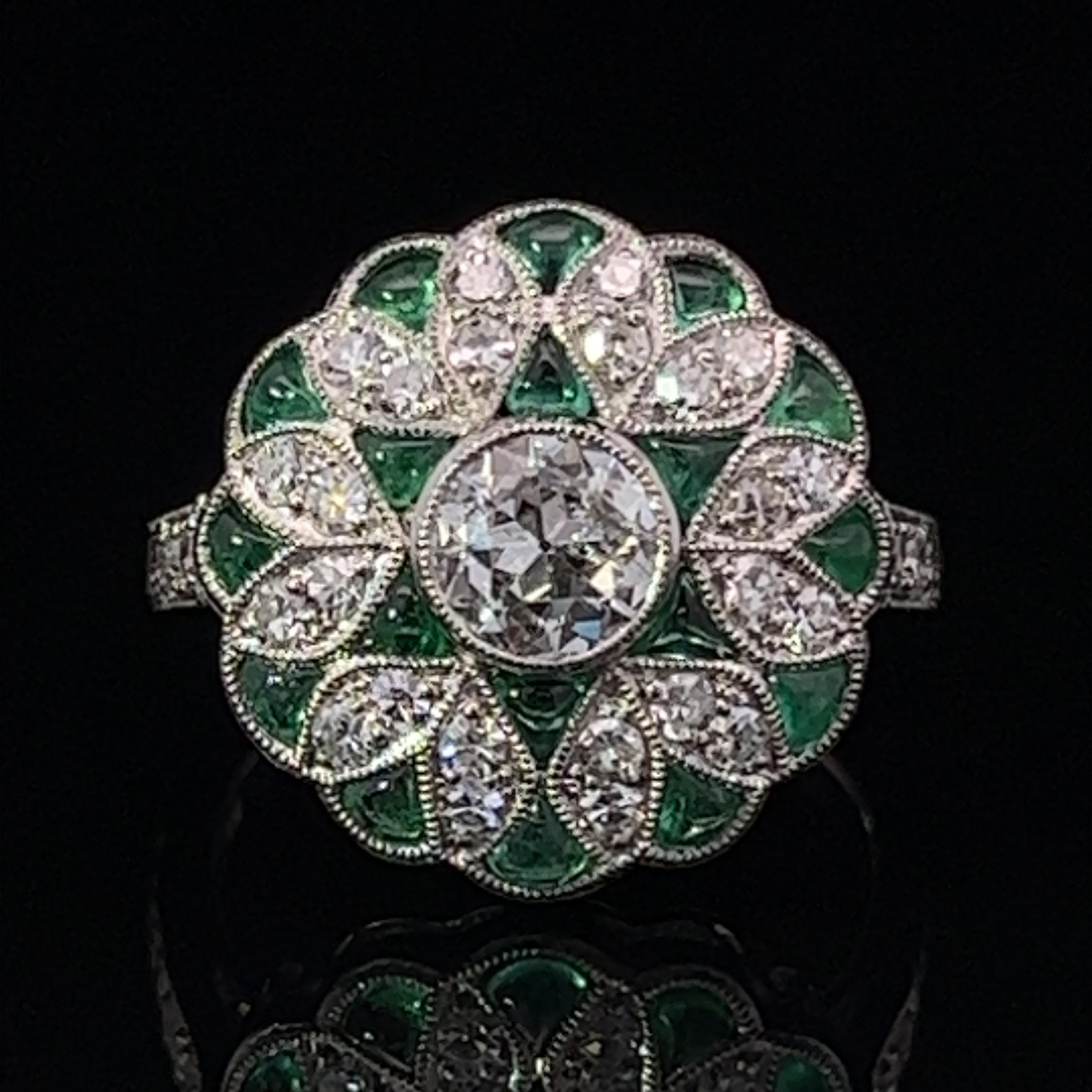 Art Deco Emerald & Diamond Ring Circa 1930s For Sale 2