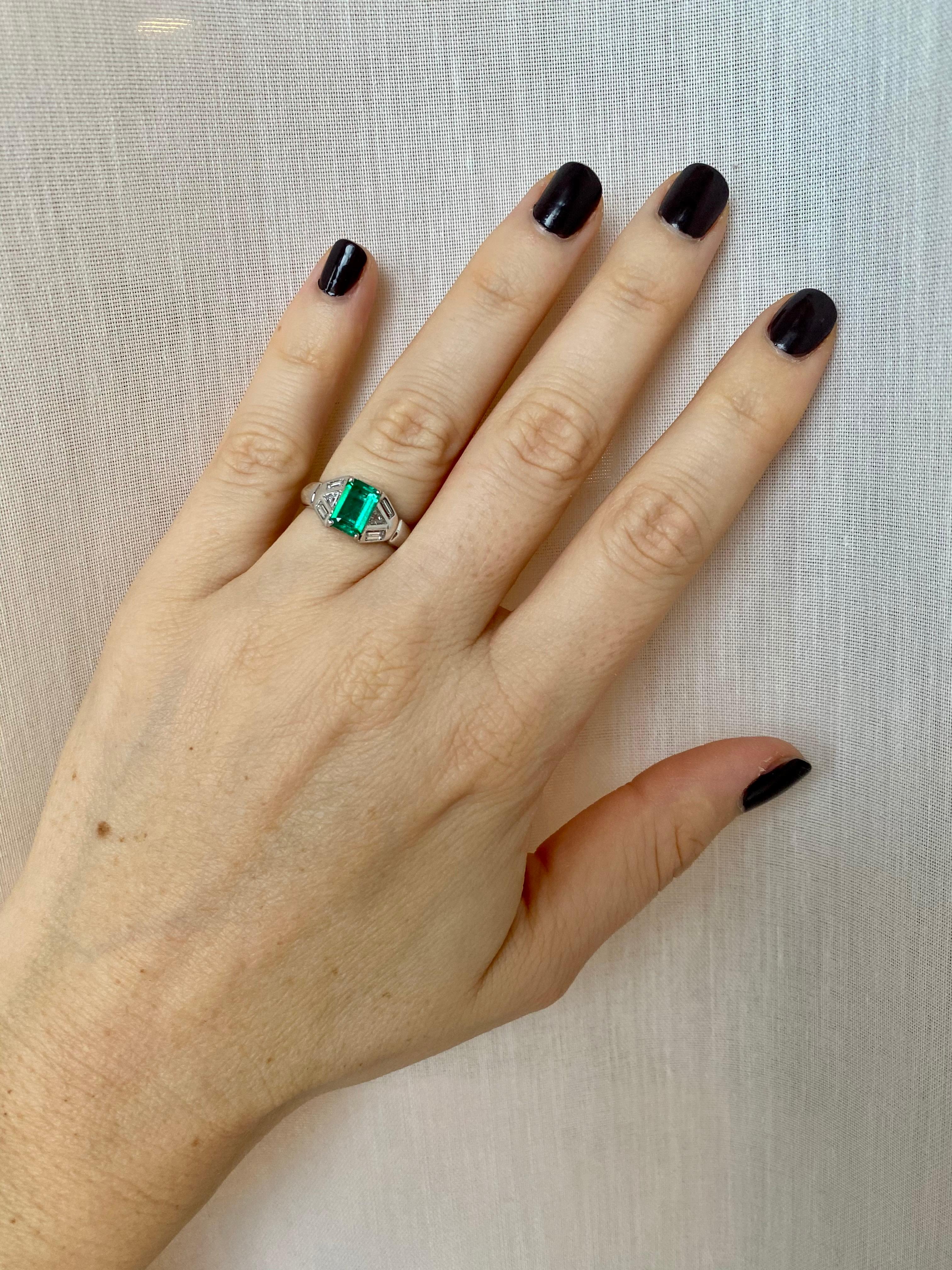 Art Deco Emerald Diamond Ring 7