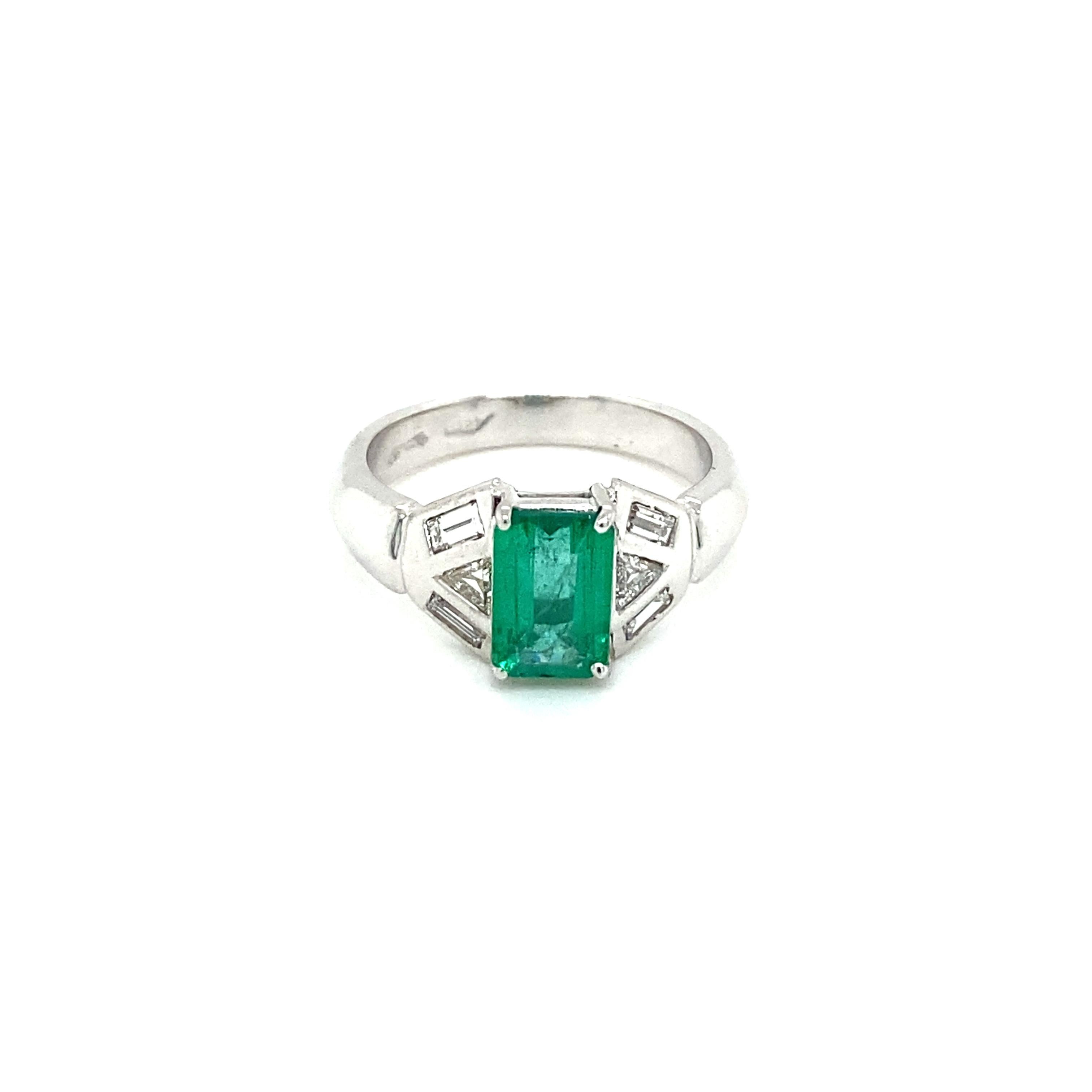 Mixed Cut Art Deco Emerald Diamond Ring