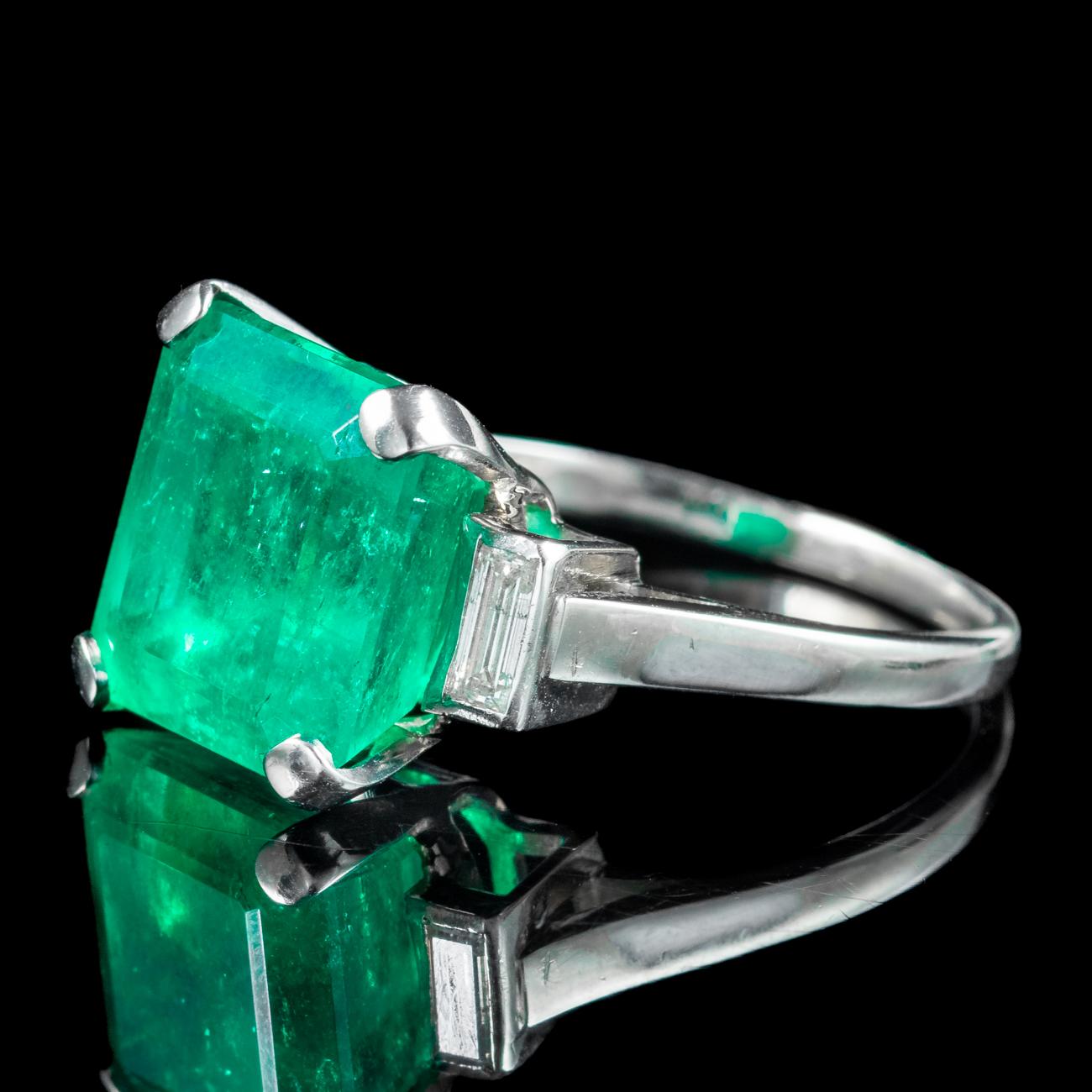 colombian emerald engagement ring