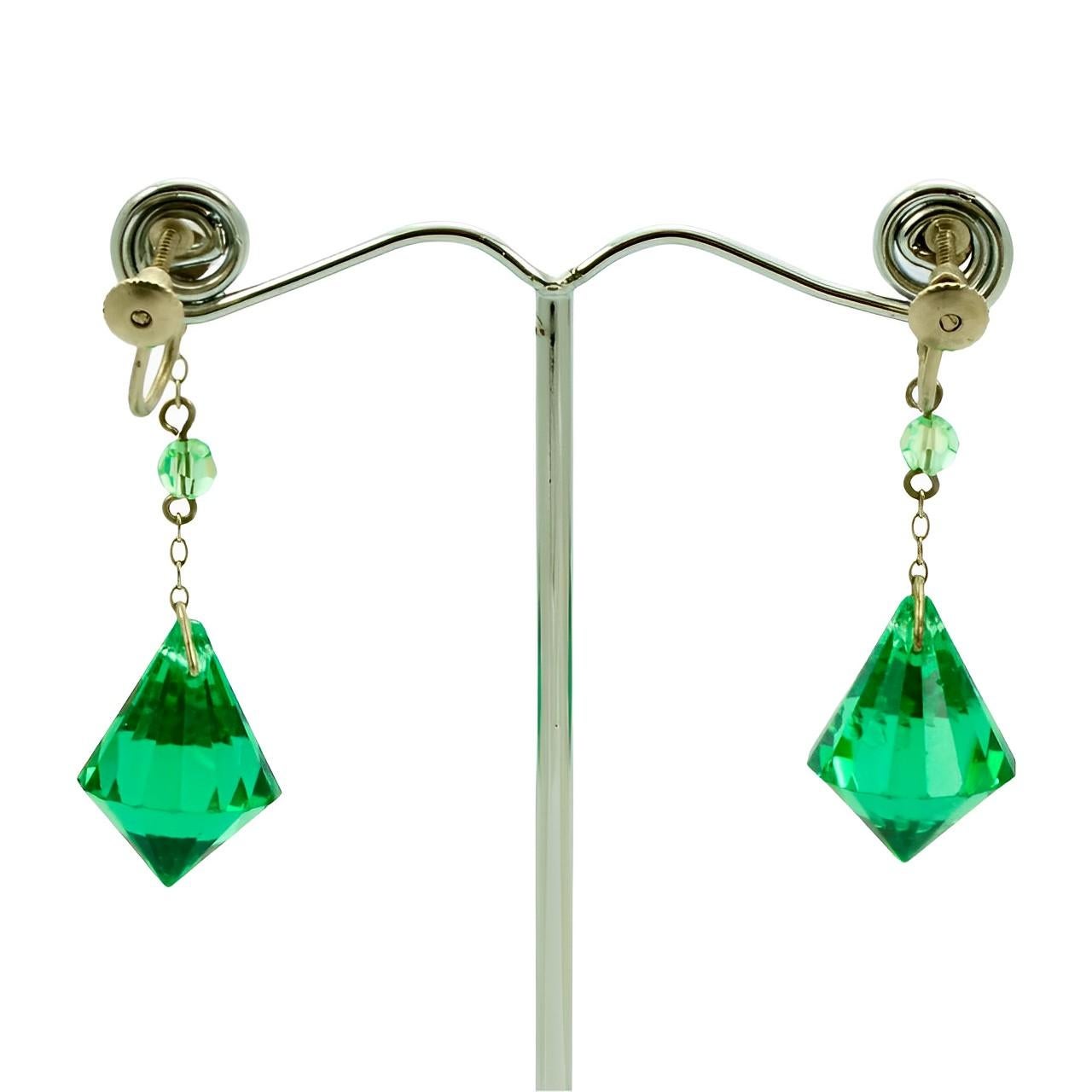 Art Deco Emerald Green Faceted Glass Drop Screw Back Earrings For Sale 1