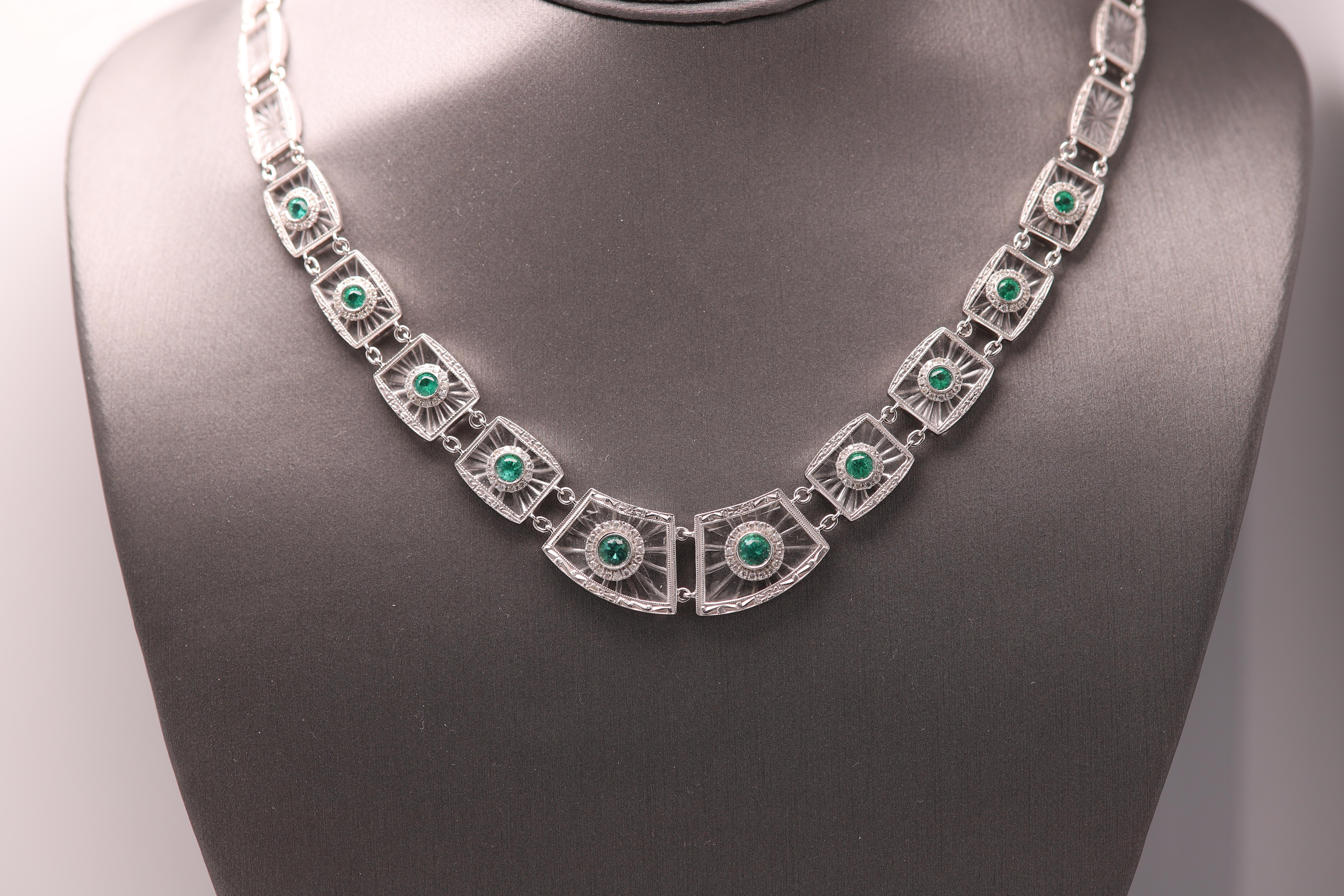 Art Deco Emerald Necklace 14 Karat White Gold and Diamonds In New Condition In Brooklyn, NY