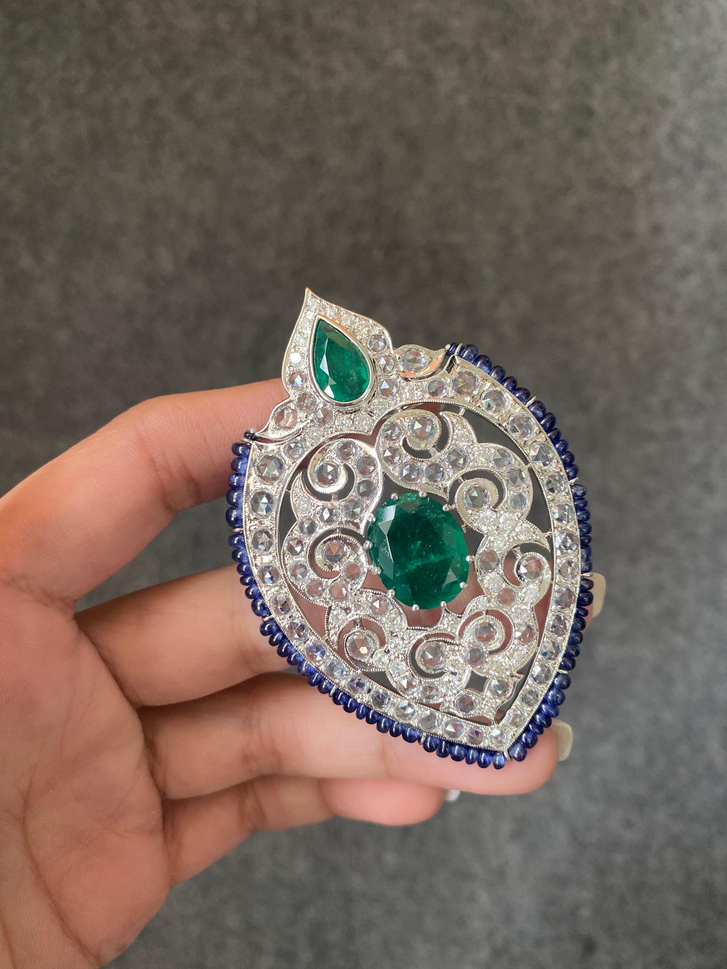 Women's or Men's Art Deco Emerald, Sapphire and Diamond Brooch For Sale