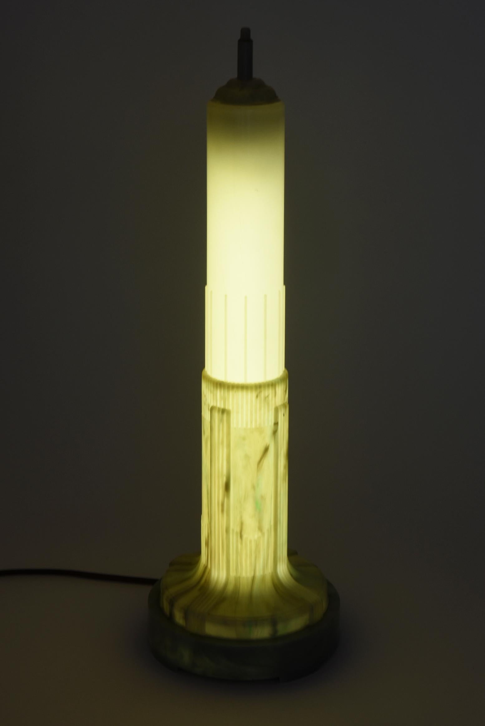 Art Deco Empire State Building Florescent Table Lamp For Sale 2