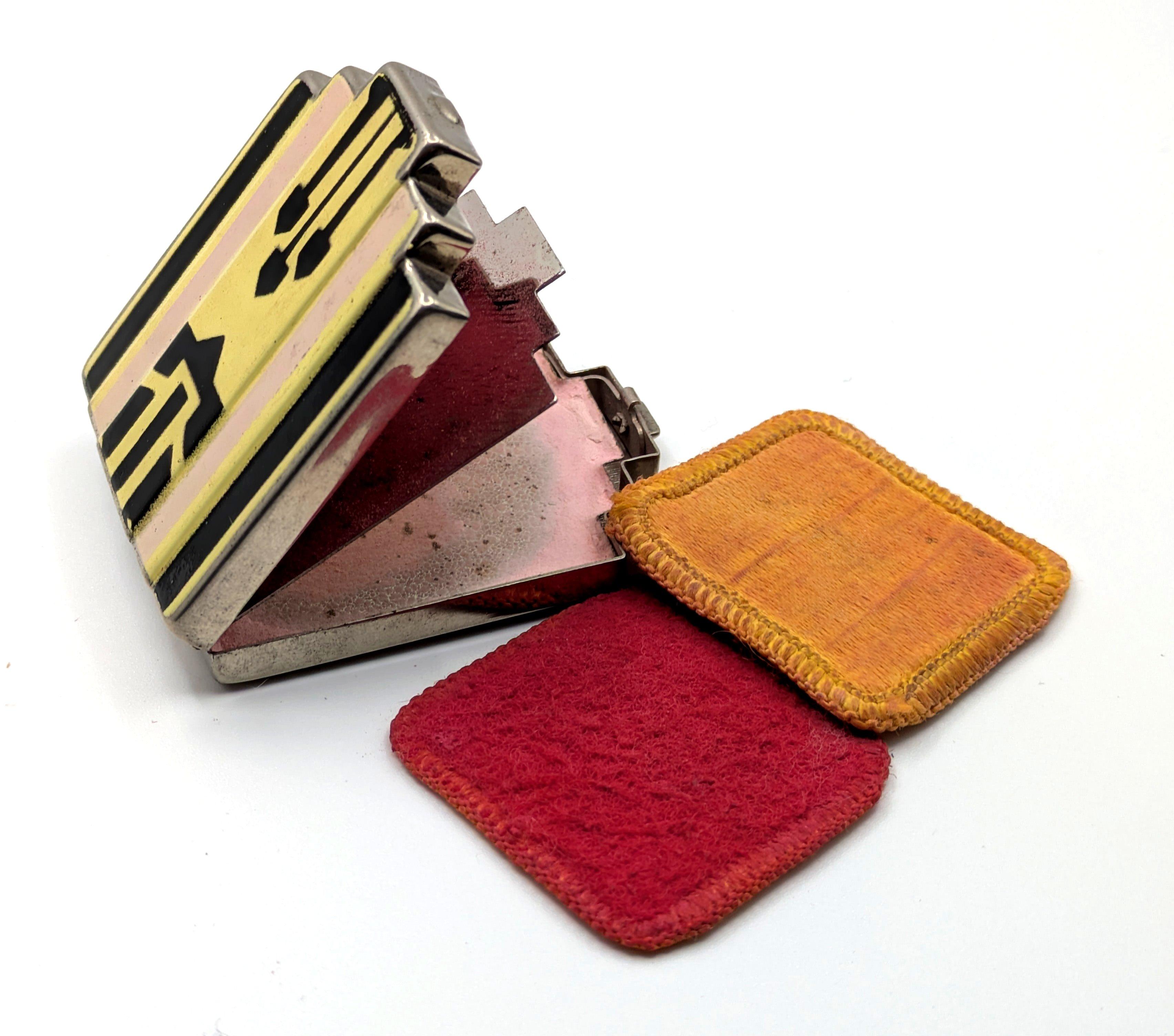 Art Deco Empire State Building Powder Compact, c1930 im Angebot 3