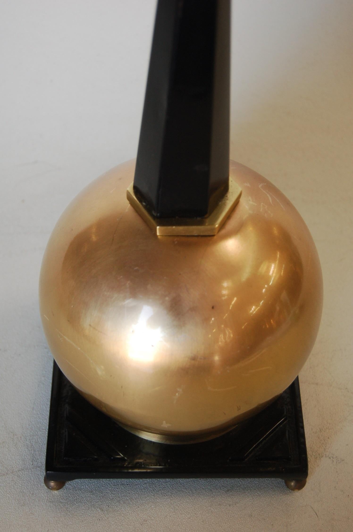 Mid-20th Century Art Deco Empire Style Brass Ball Table Lamp by Frankart