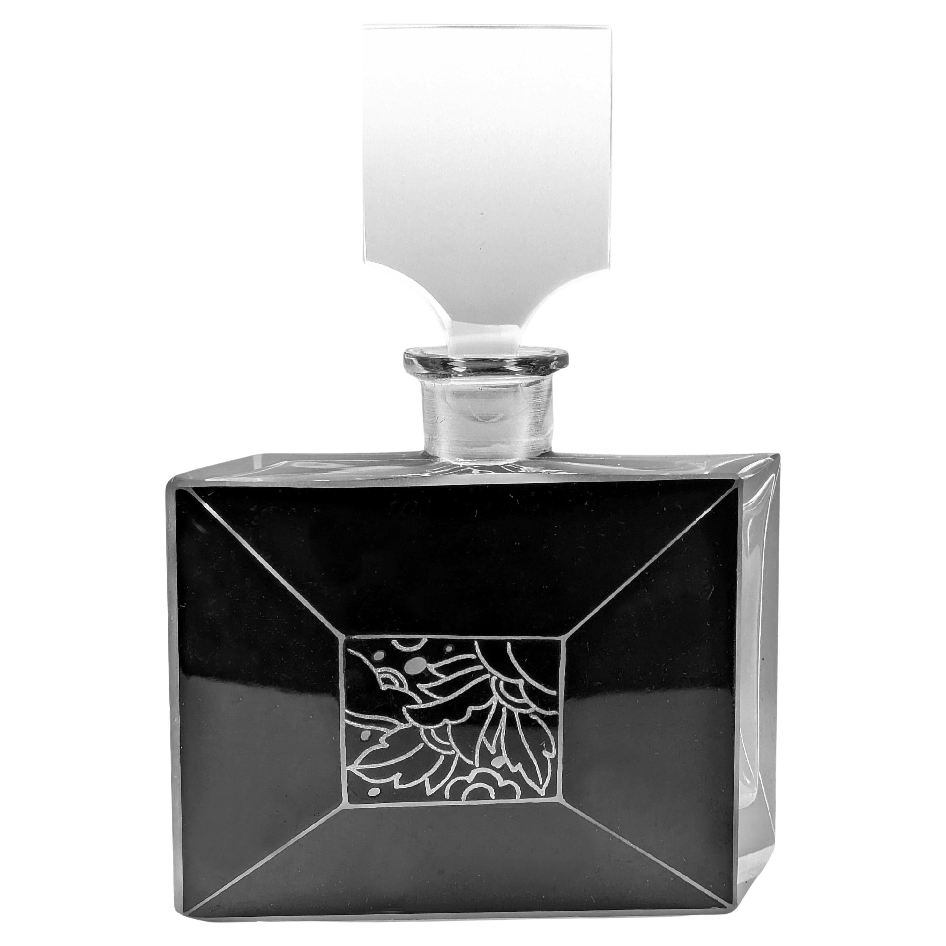Bottiglia di profumo in vetro e smalto Art Déco di Karl Palda, 1930 ca.