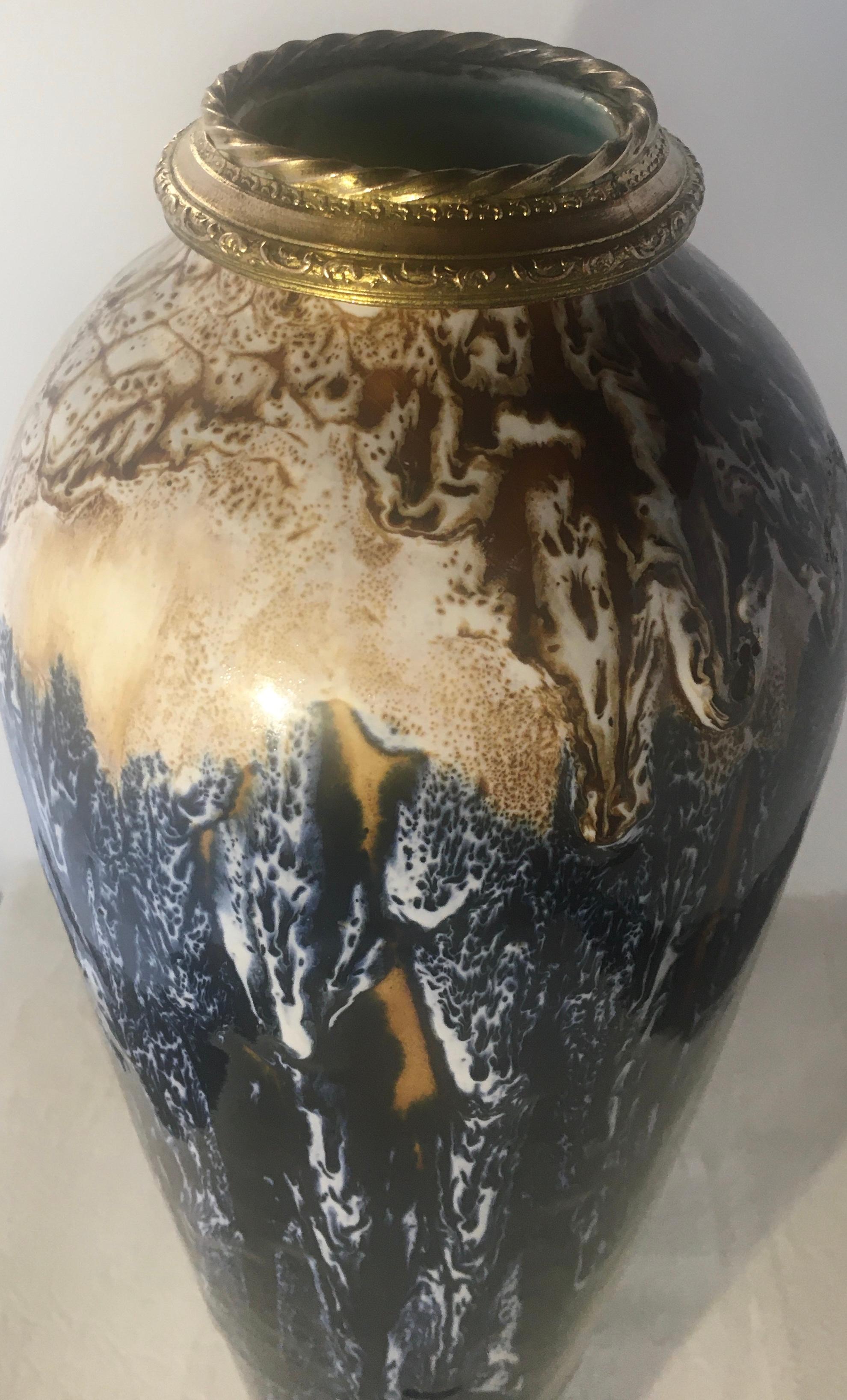 Art Déco Charles Catteau per Boch La Louvière Vaso da fiori in ceramica smaltata Art Deco, firmato in vendita