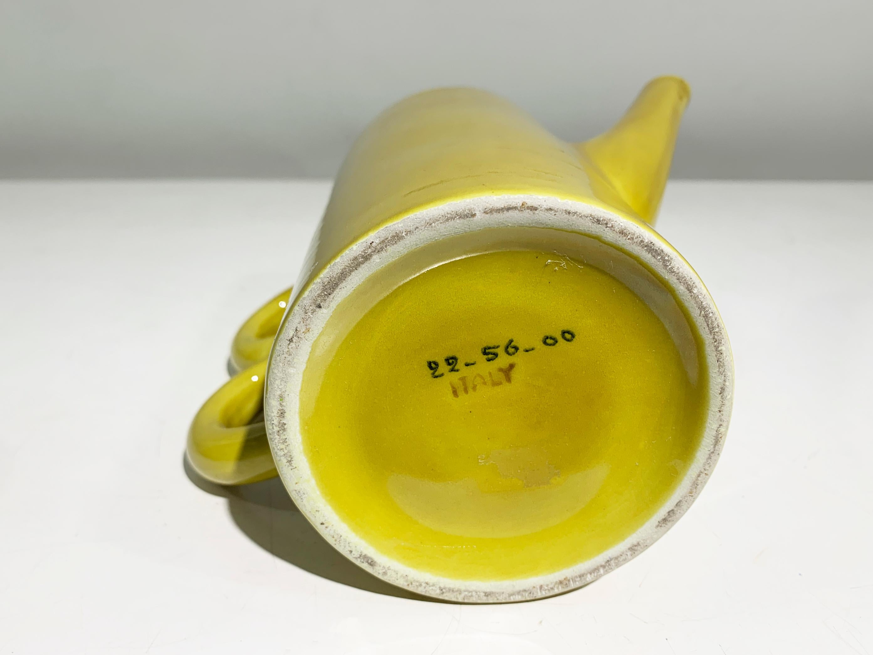 Théière Art Déco moutarde avec double poignée sculpturale, Italie en vente 1