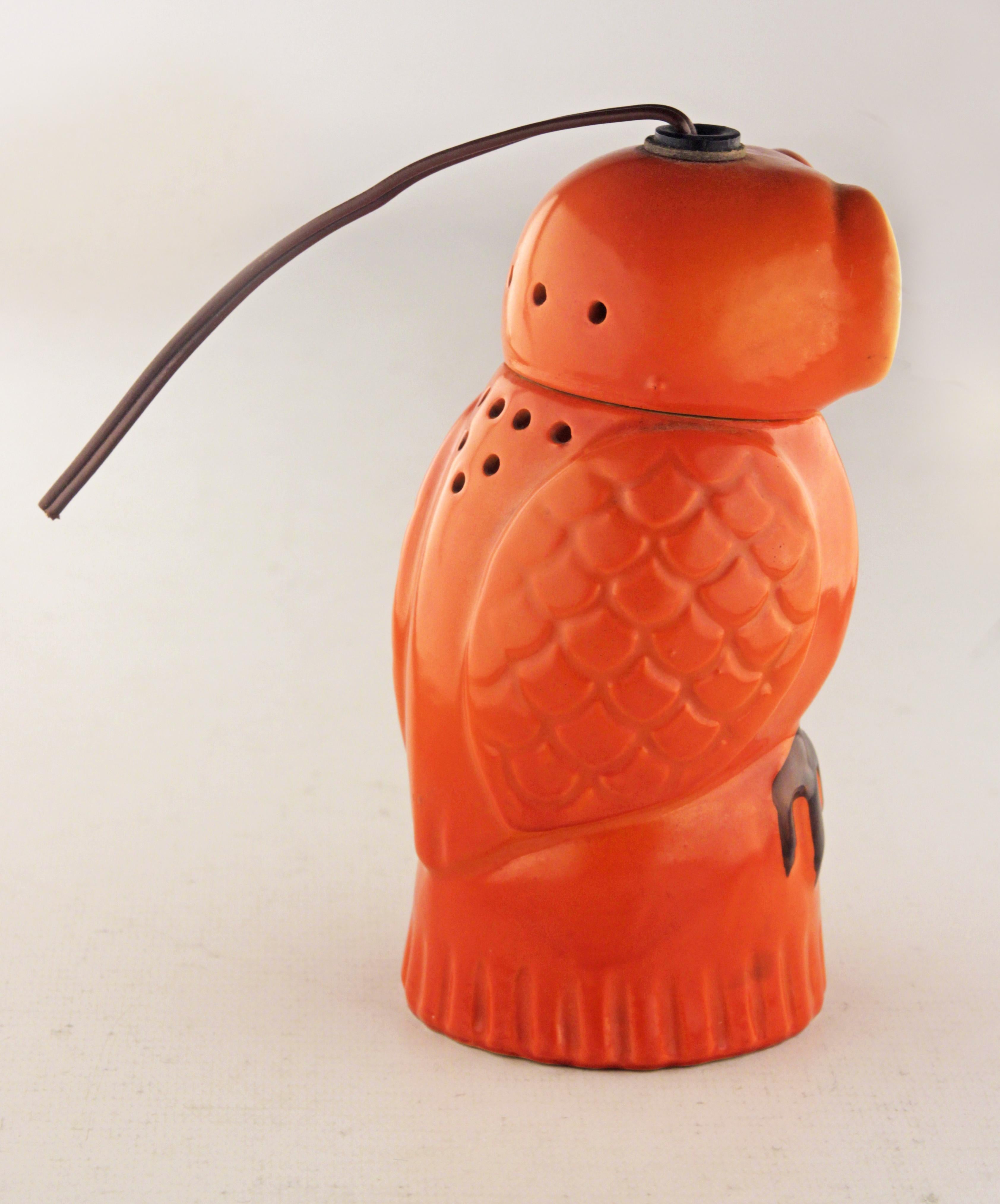20th Century Art Déco Enameled Porcelain Owl-Shapped Perfume Lamp by German Company Aerozon For Sale
