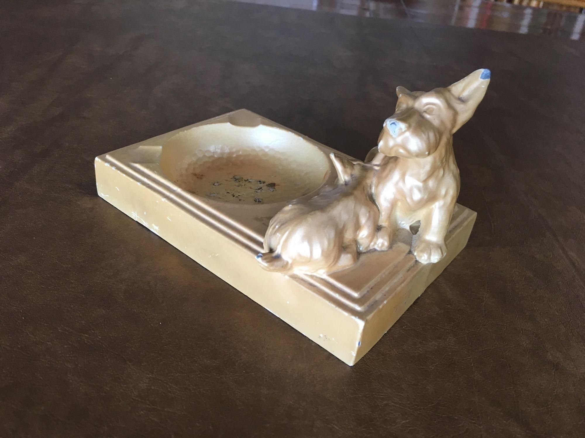 Art Deco Enameled Spelter Metal Terrier Ashtray In Good Condition For Sale In Van Nuys, CA