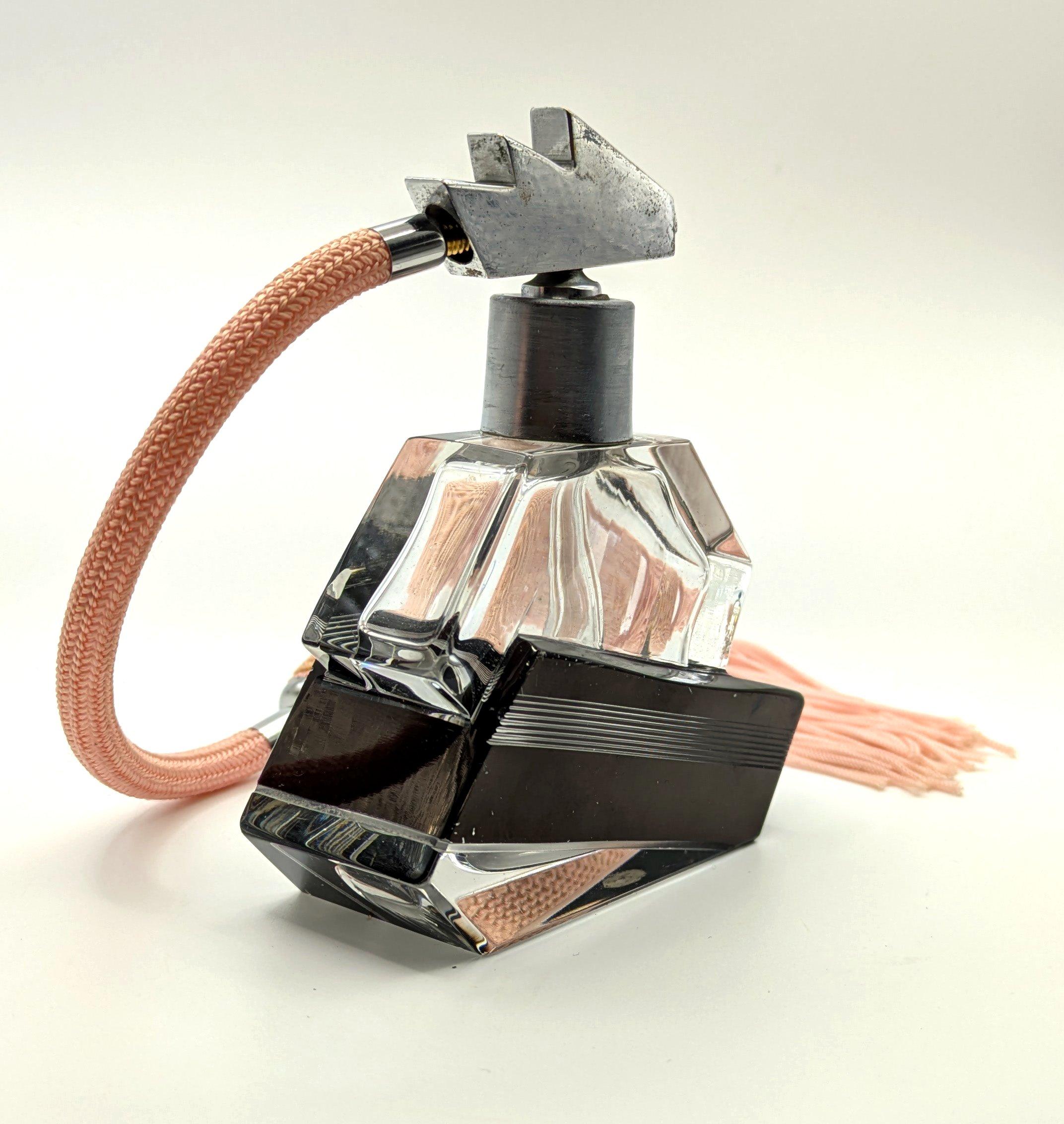 Art Deco Enamelled Glass & Chrome Geometric Perfume Atomiser, c1930 In Good Condition For Sale In Devon, England