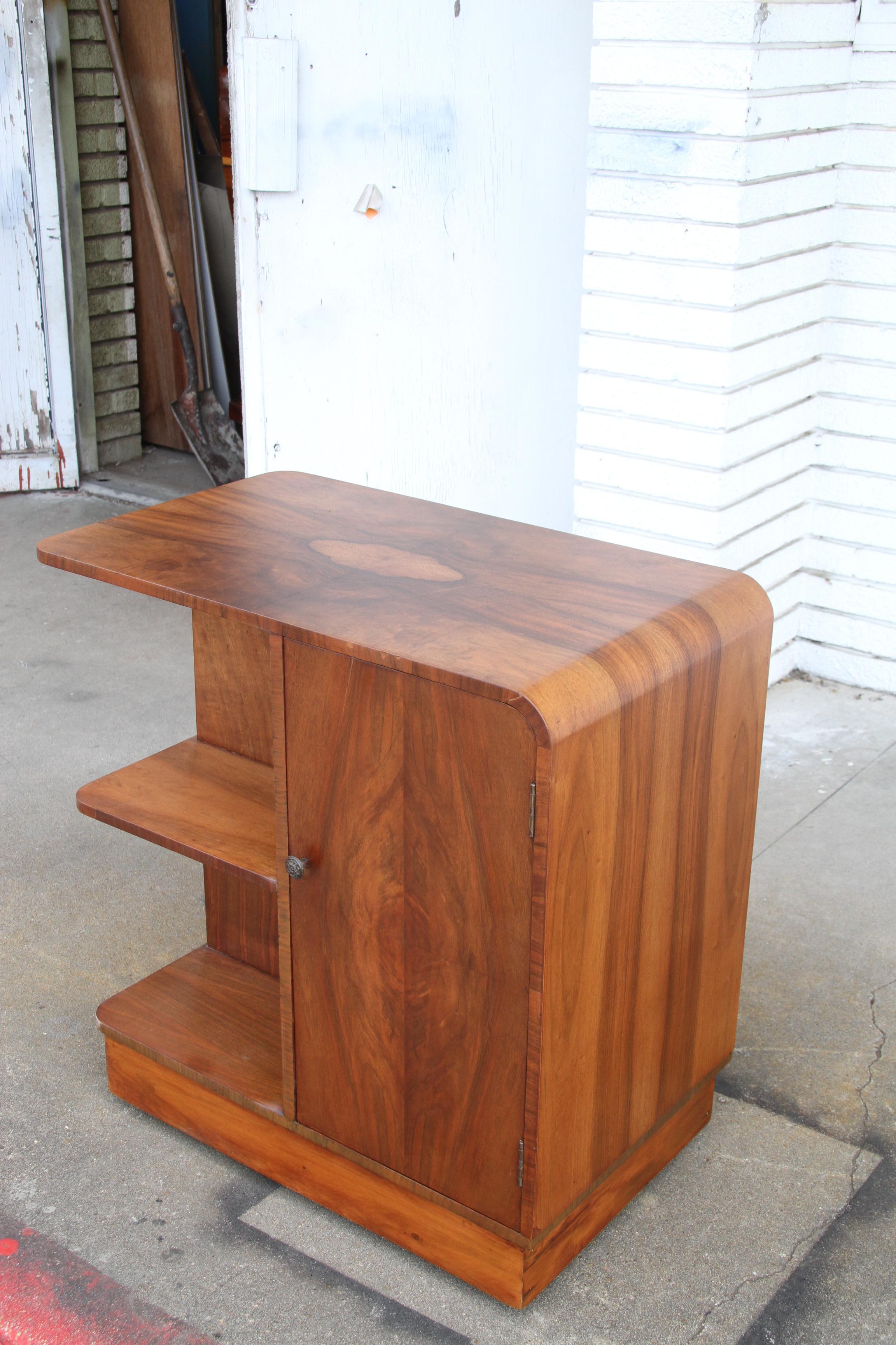 Art Deco End Table by Tenax Freedlands In Good Condition For Sale In Pasadena, TX