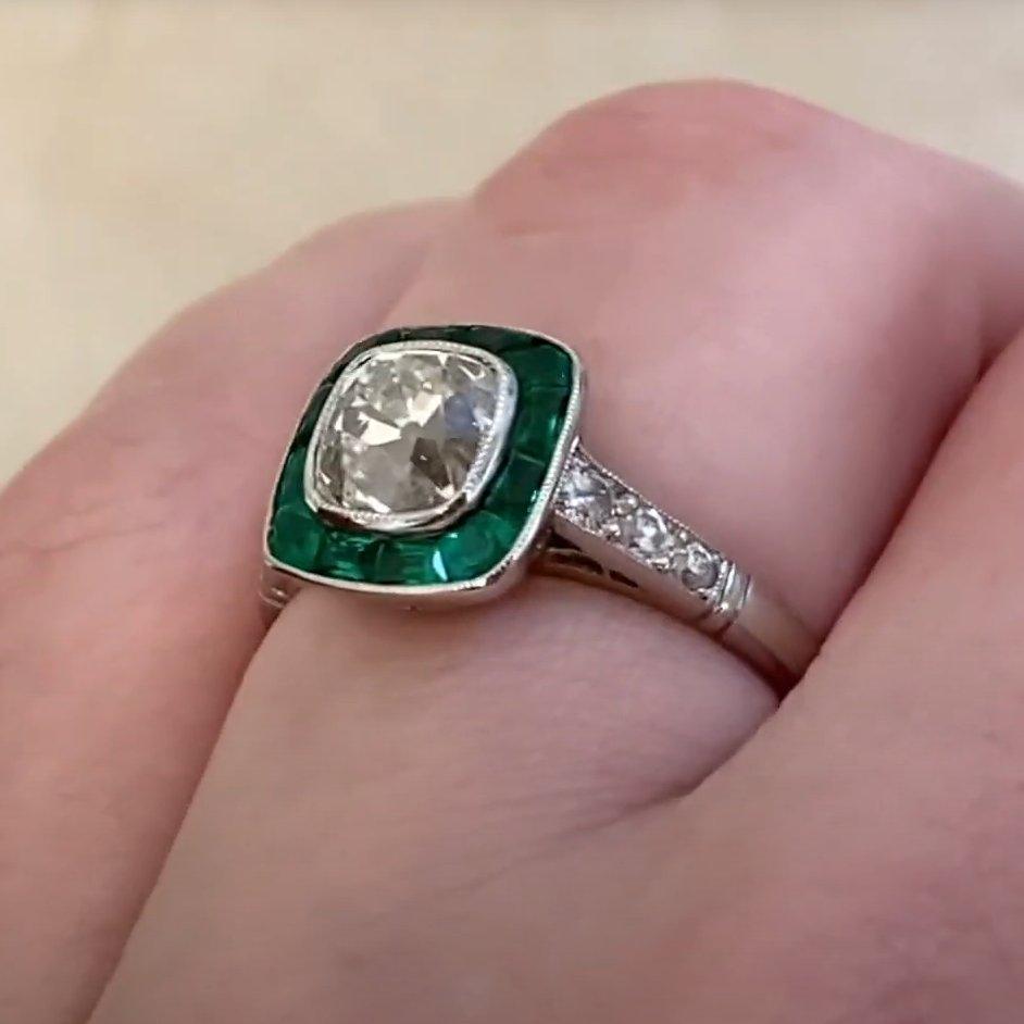 Donna Anello di fidanzamento Art Deco in platino, anello aureolato con diamante da 1,30 carati in vendita