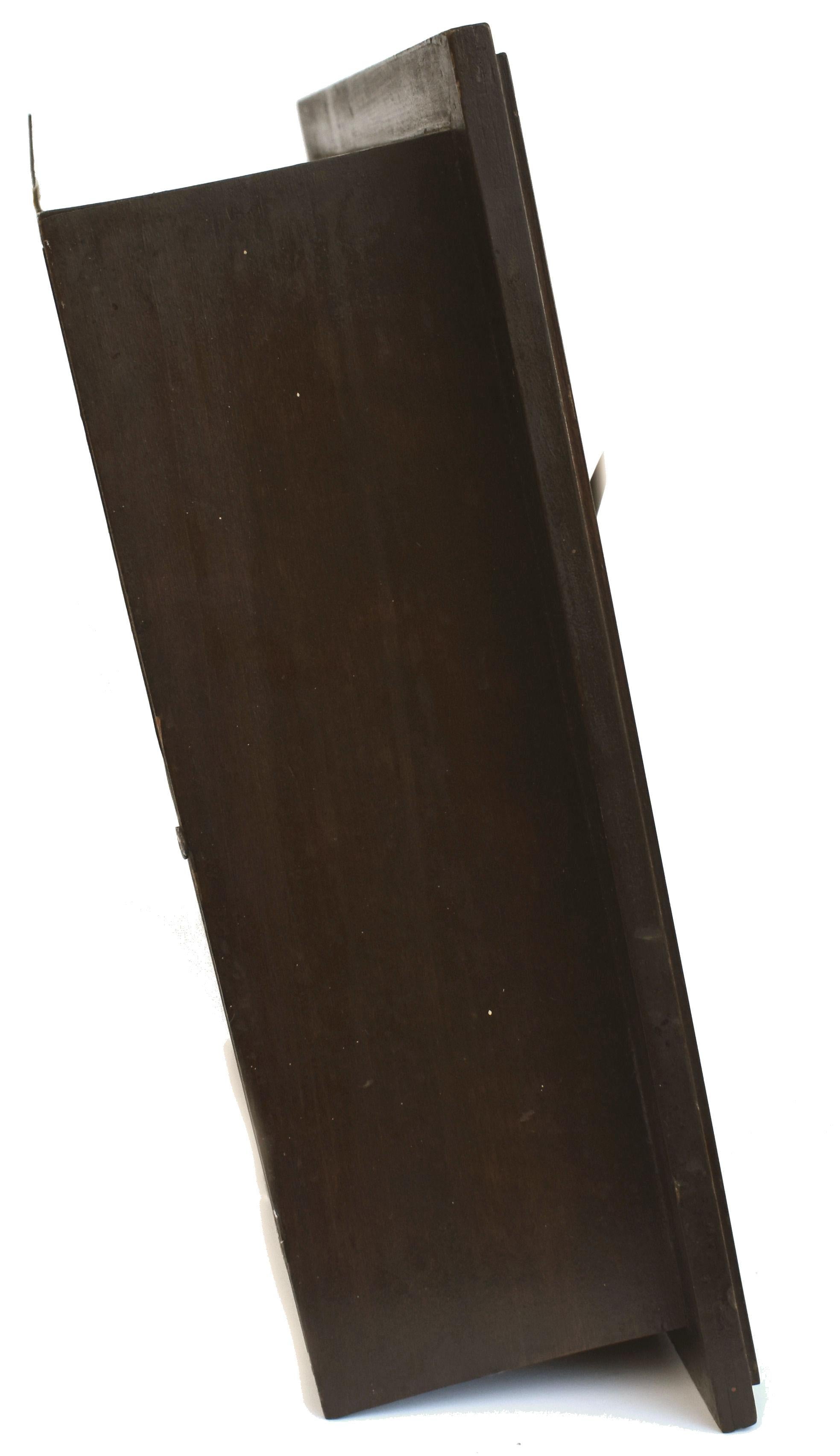 Englische 8-Tage-Wanduhr aus Nussbaumholz im Art déco-Stil, um 1930 (Messing) im Angebot