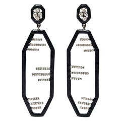 Pendants d'oreilles Art Déco anglais en argent sterling, émail noir et diamants