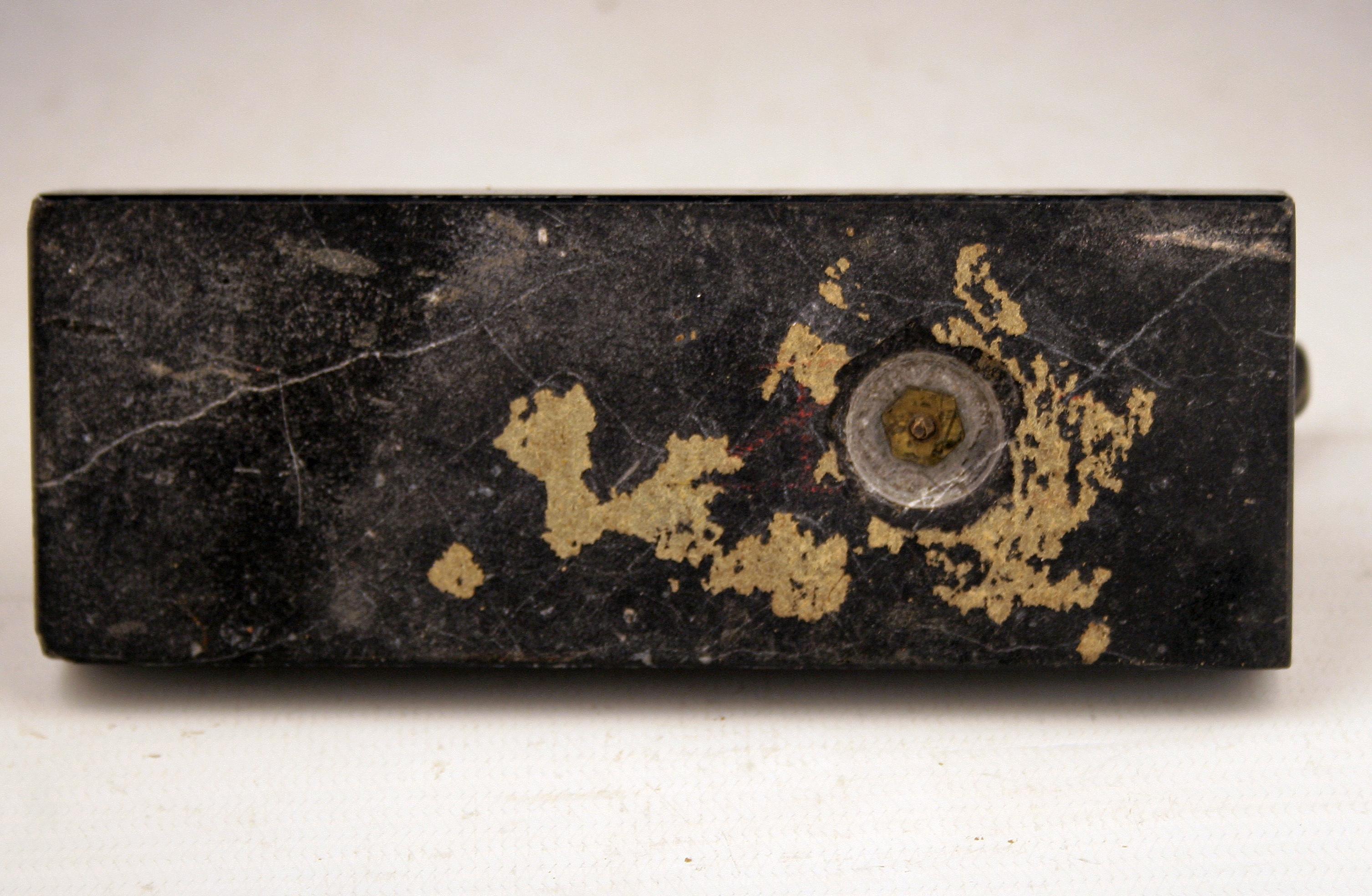 Art Déco Englisch Bronze Storch Kopf Papper Clip/Briefhalter mit Marmor Sockel (20. Jahrhundert) im Angebot