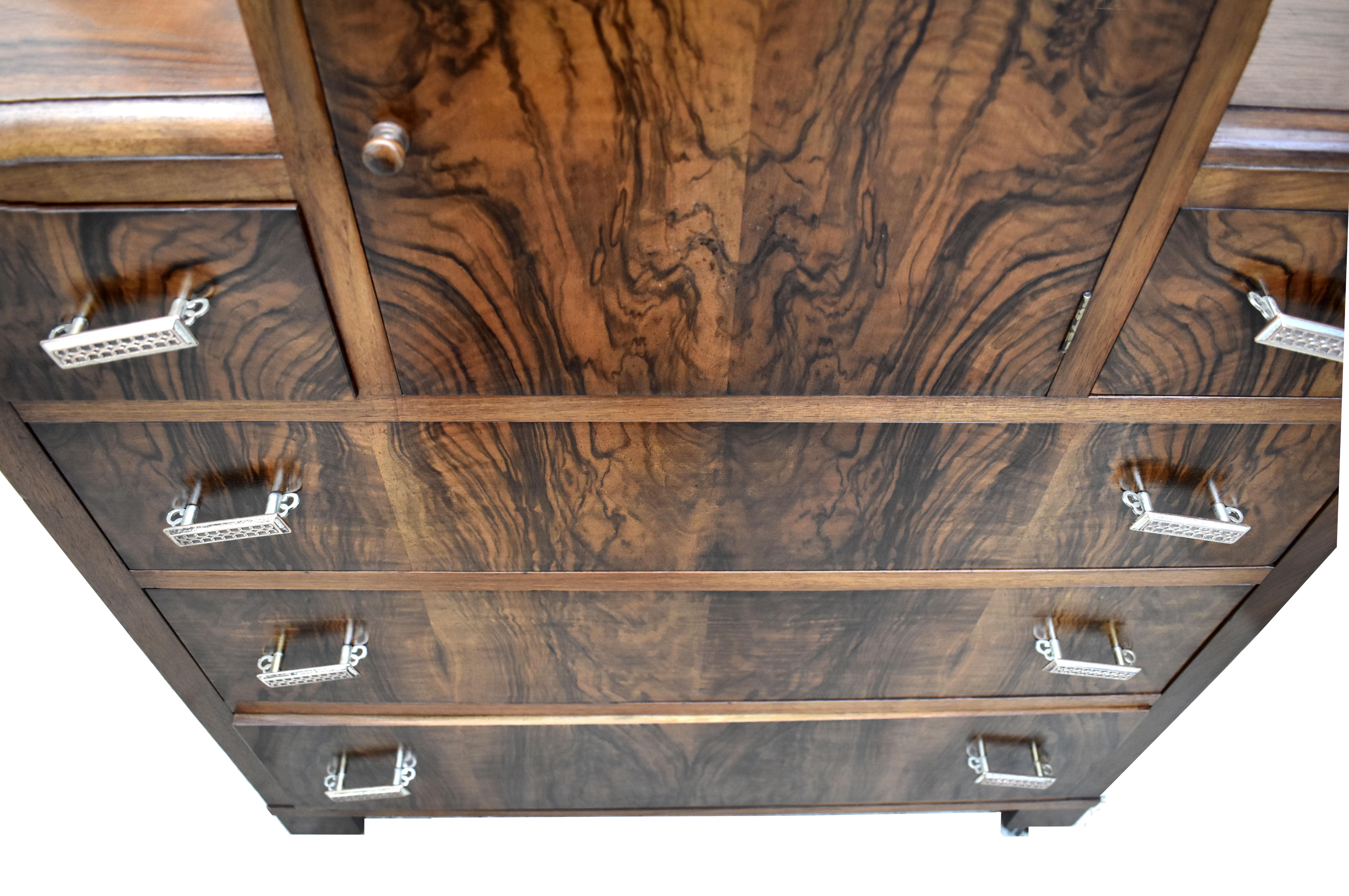 Art Deco English Burr Walnut Chest of Five Drawers, circa 1930s For Sale 5