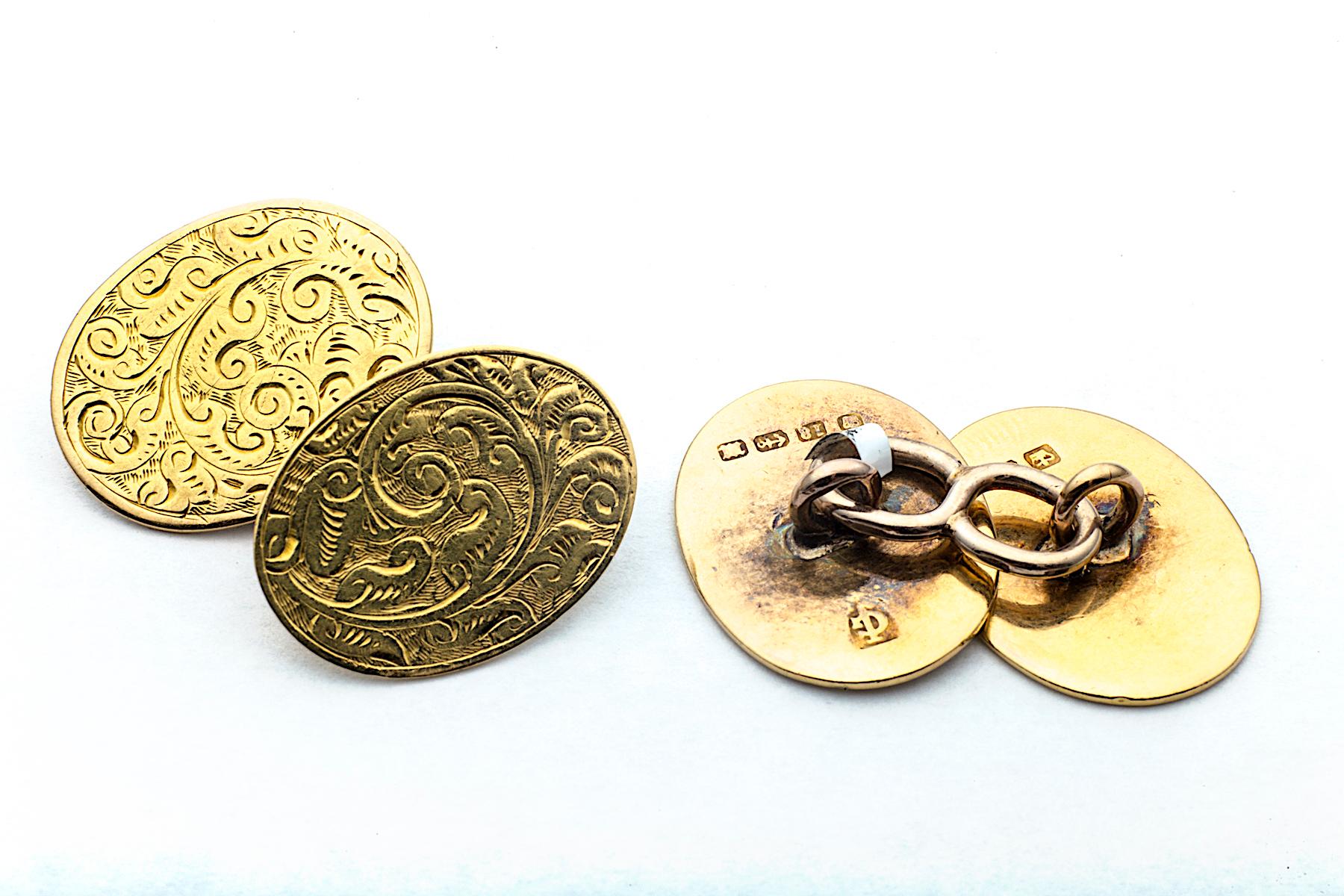High Victorian 19th Century English Engraved Gold Cufflinks For Sale