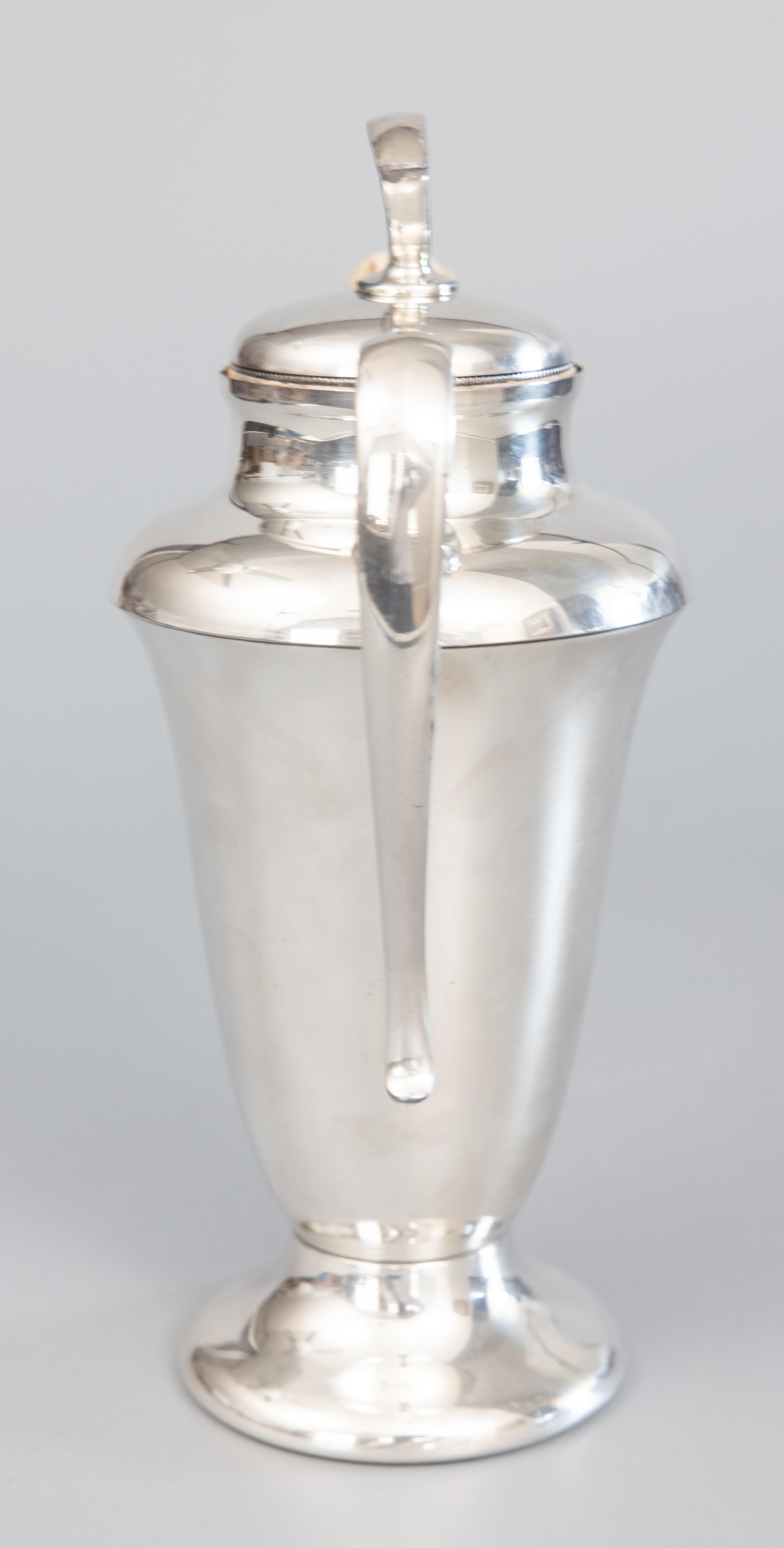 Art Deco English Silver Plate Cocktail Shaker, circa 1920 In Good Condition In Pearland, TX