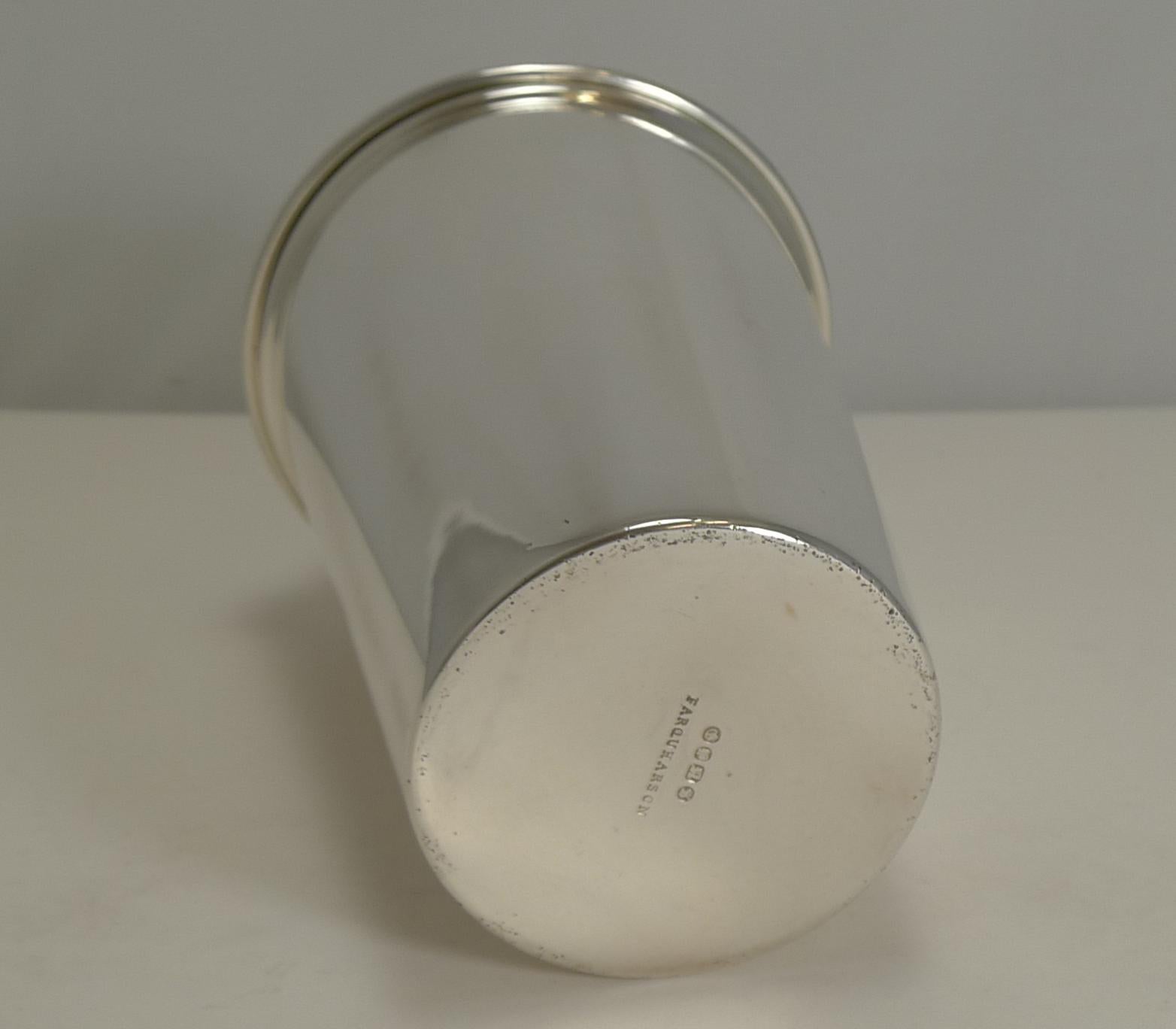 Mid-20th Century Art Deco English Silver Plated Cocktail Shaker, Integral Lemon Squeezer