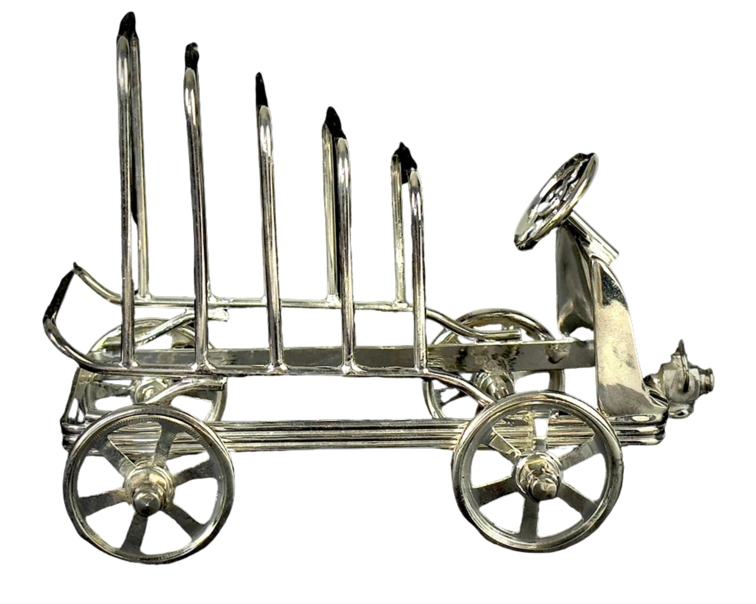 Argento Porta-toast inglese d'argento Art Deco, 4 fette di pane per la colazione a forma di automobile in vendita