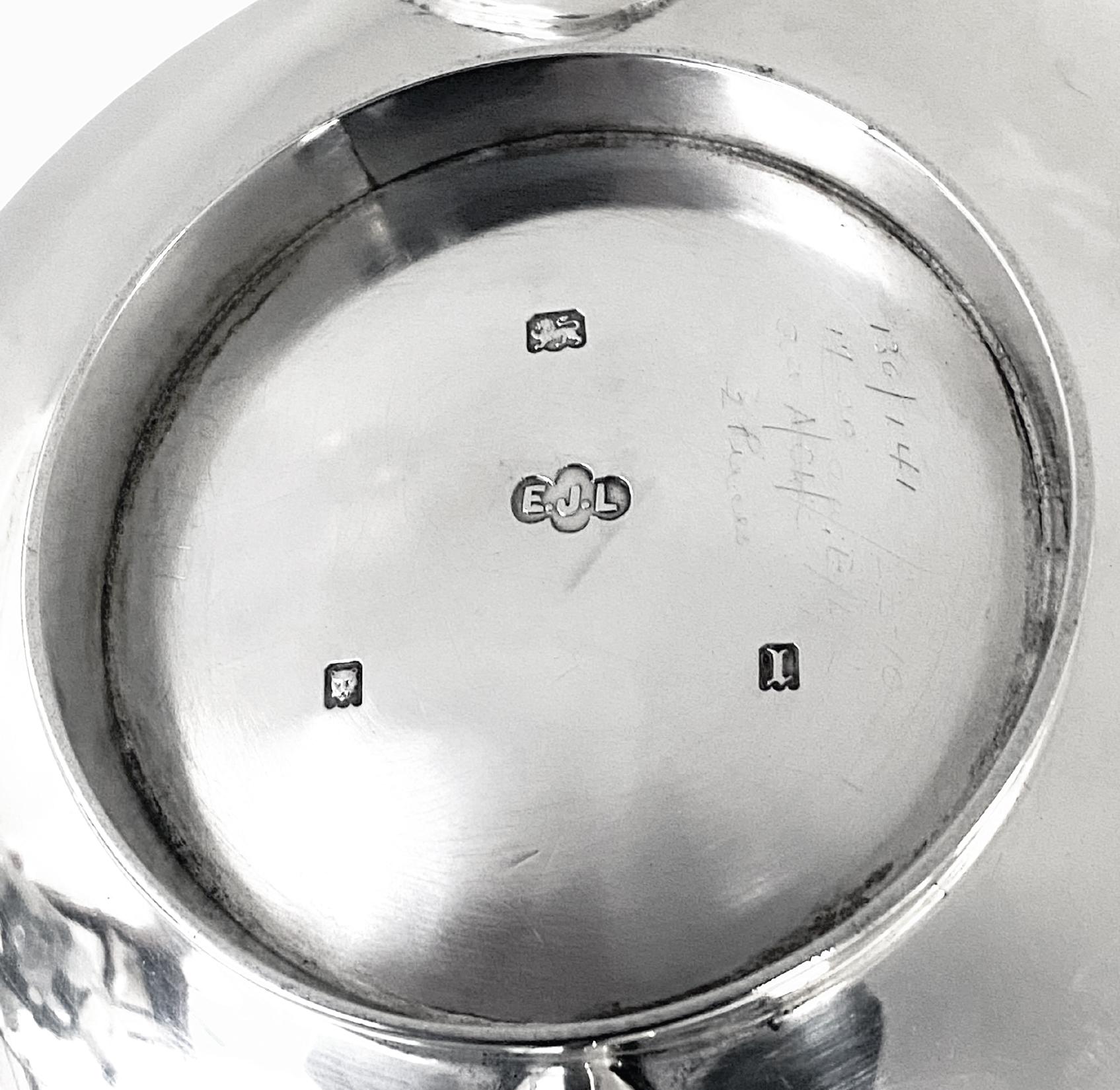 Servizio da tè in argento Sterling Art Deco Londra 1926-38 in vendita 1