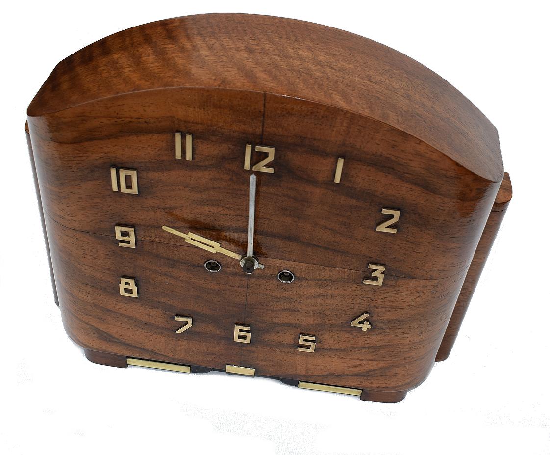 Art Deco English Walnut Eight Day Mantle Clock In Excellent Condition In Devon, England