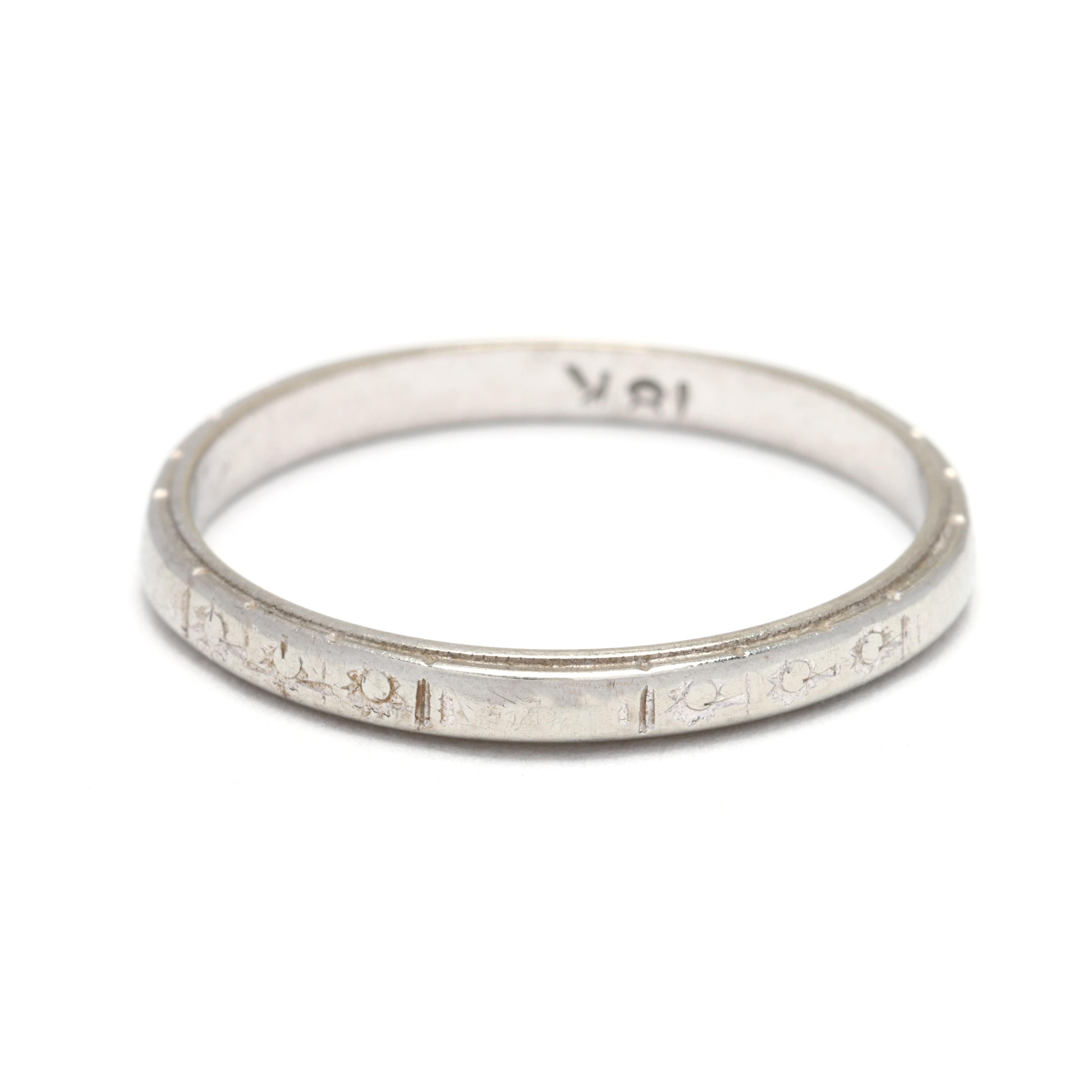 Art Deco Engraved Band Ring, 18k White Gold, Ring Size 6 In Good Condition For Sale In McLeansville, NC