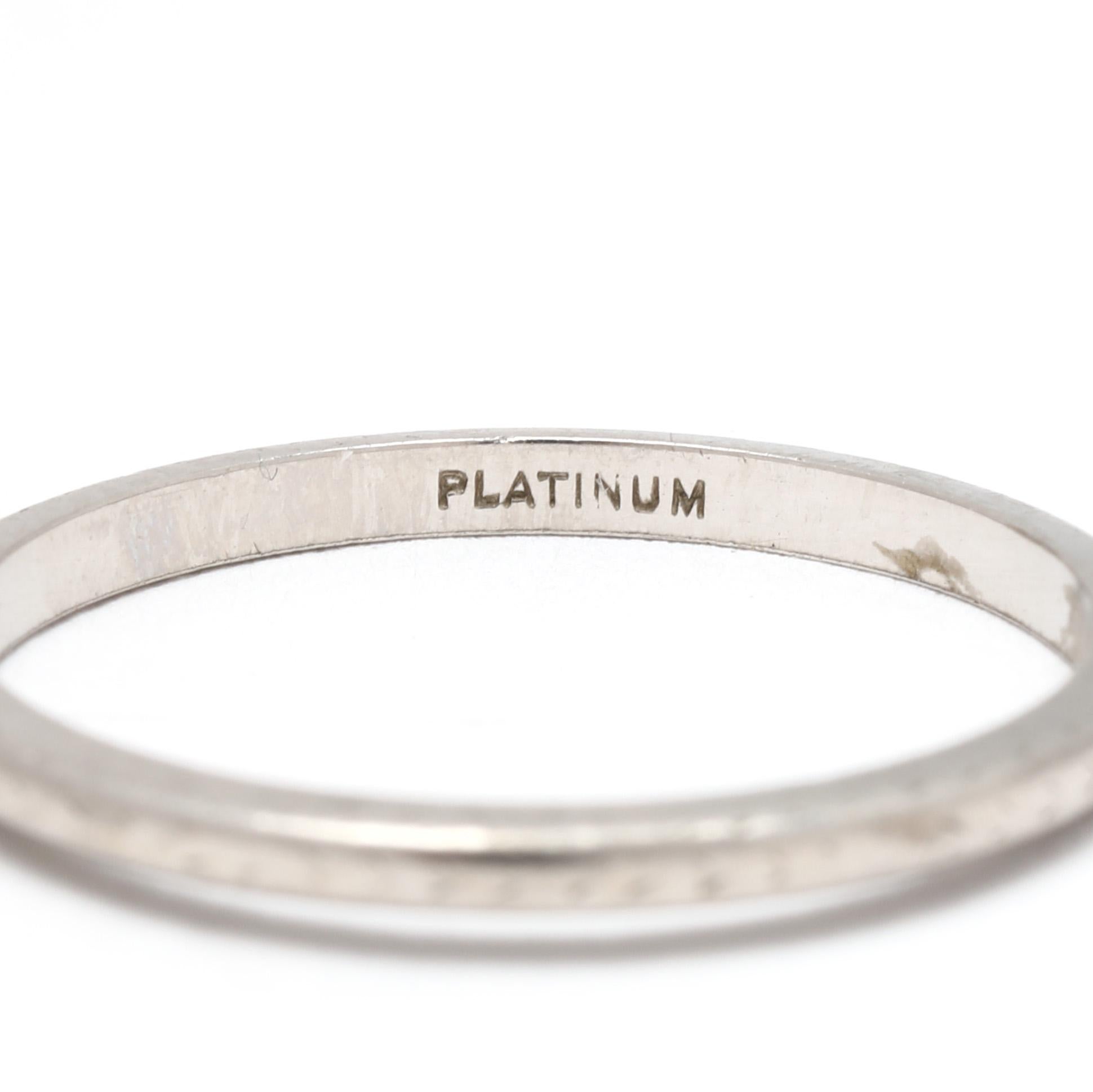 Women's or Men's Art Deco Engraved Band Ring, Platinum, Ring Size 5.25 For Sale