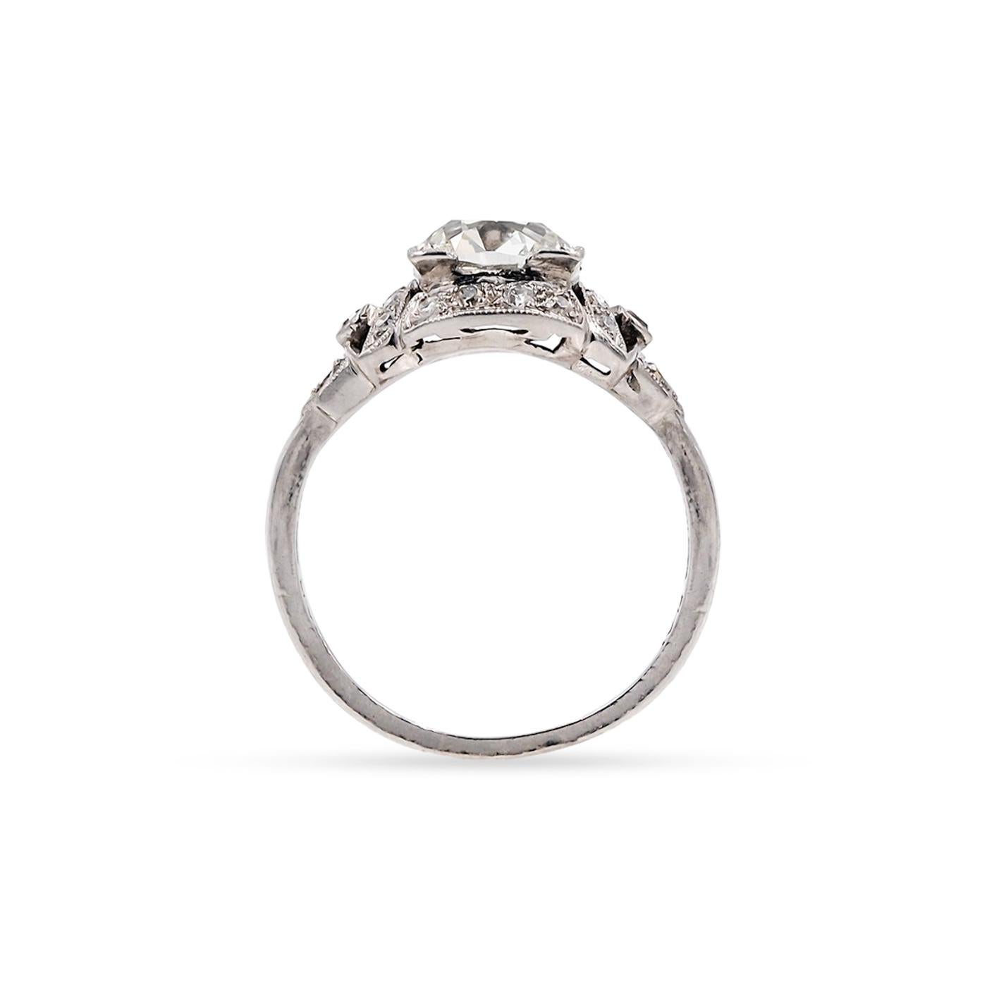 Art Deco Ära 1::32 Karat Alt Europäischer Schliff Diamant Tiffany & Co. Verlobungsring im Zustand „Hervorragend“ in Los Angeles, CA