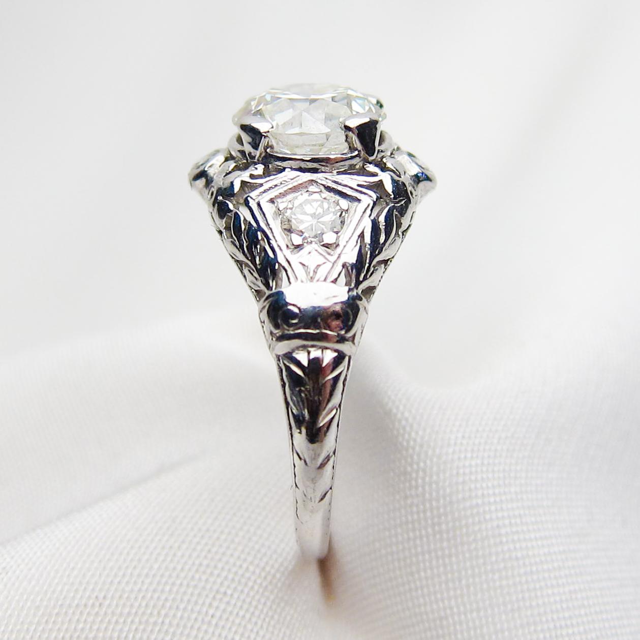 Art Deco Era 1.74 Ct Transitional-Cut Diamond Platinum Filigree Engagement Ring In Excellent Condition For Sale In Seattle, WA