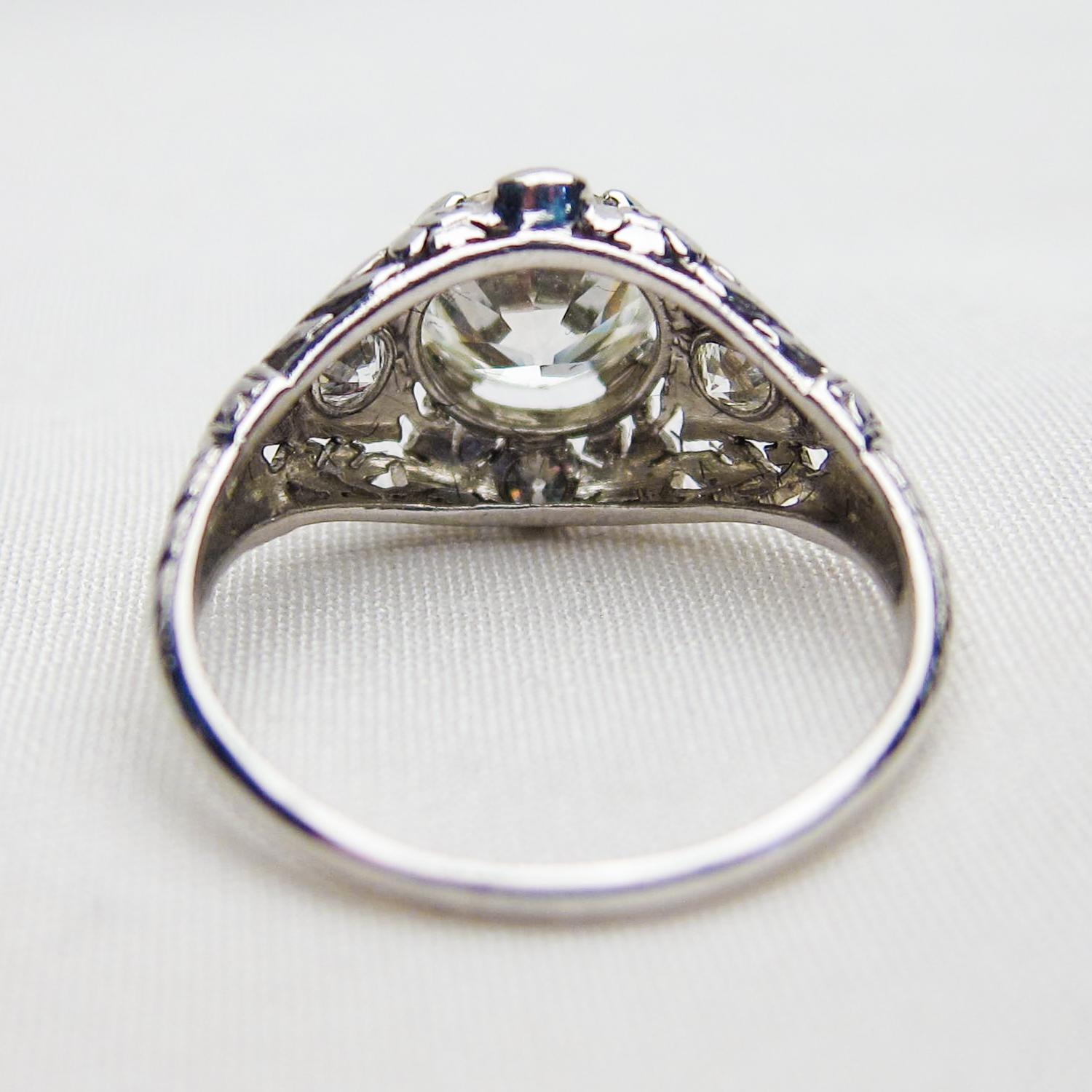 Art Deco Era 1.74 Ct Transitional-Cut Diamond Platinum Filigree Engagement Ring For Sale 1