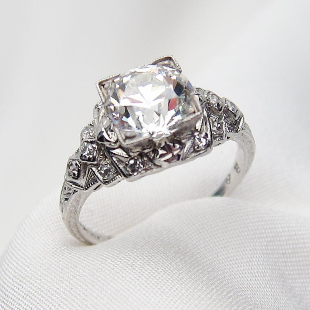 Old European Cut Art Deco Era 1.86 Ct Old European-Cut Diamond and Platinum Engagement Ring For Sale