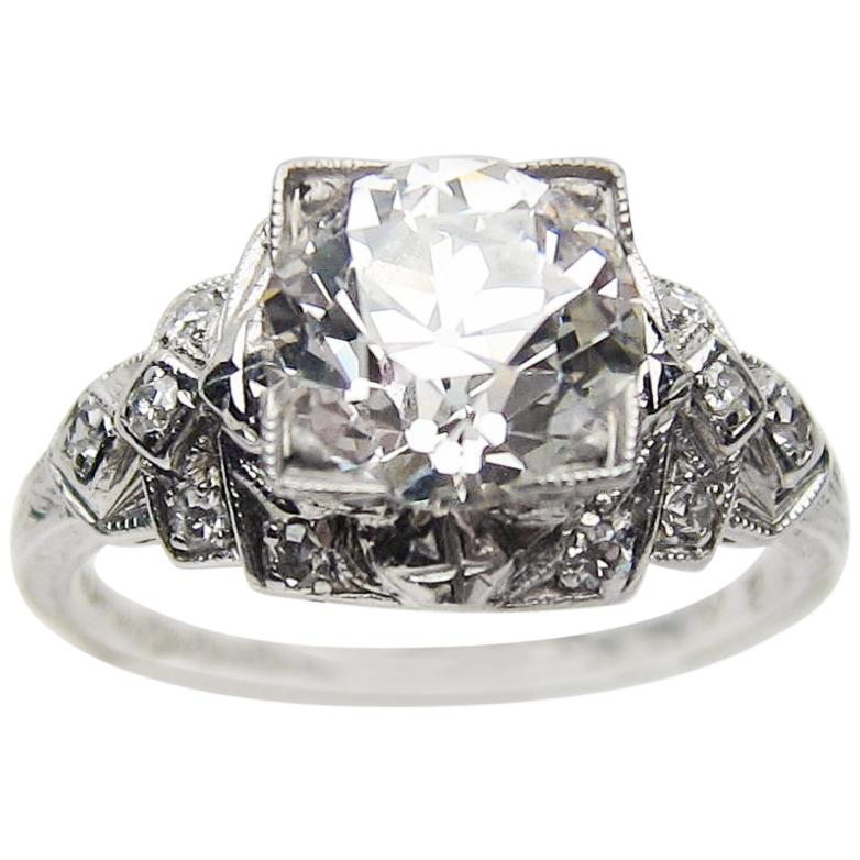 Art Deco Era 1.86 Ct Old European-Cut Diamond and Platinum Engagement Ring For Sale