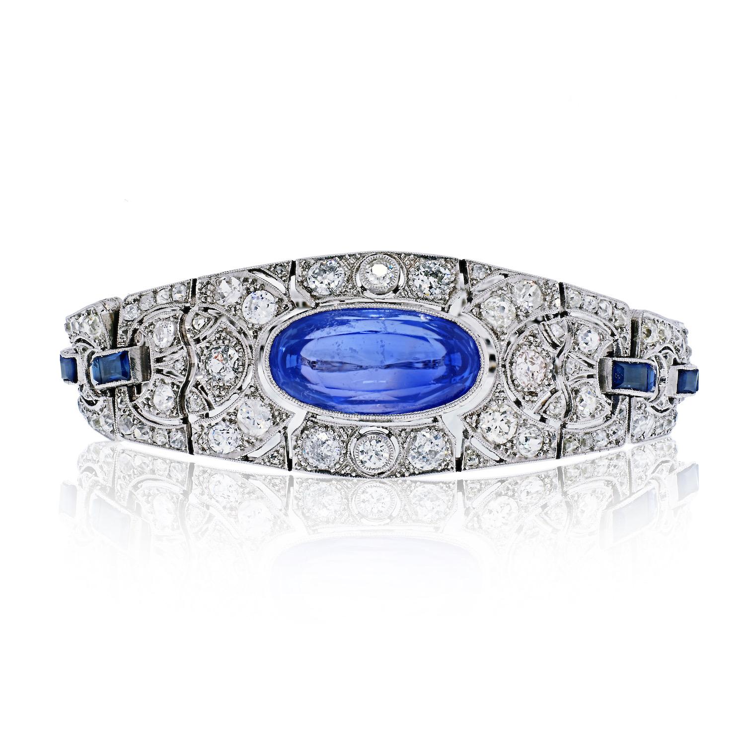 Bracelet de saphirs de Ceylan de taille ovale et de diamants de taille vieille Europe de 20 carats de l'époque Art déco Unisexe en vente