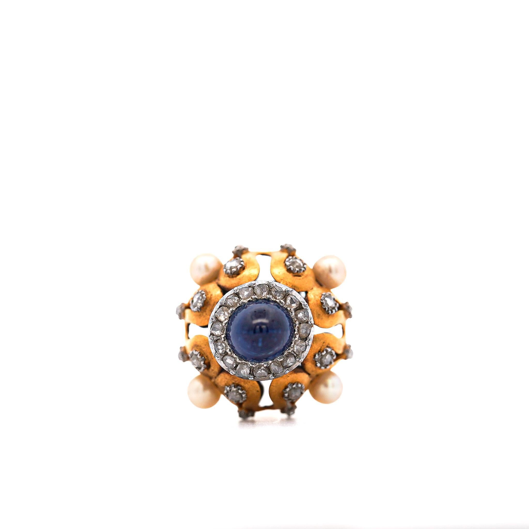 Art Deco Era Cabochon-Cut Blue Sapphire, Pearl, and Diamond Hairpin

Embrace the elegance of the 1930s with this luxurious Art Deco hairpin, featuring a mesmerizing cabochon-cut blue sapphire as the centerpiece. Weighing 1.10 carats (measuring