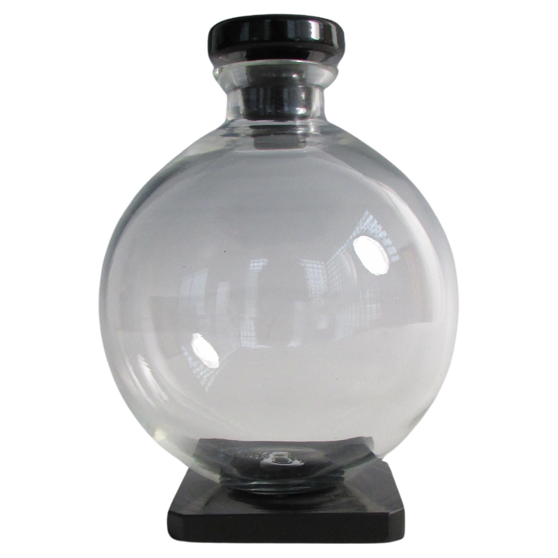 Carafe Art Déco avec base et bouchon en verre onyx