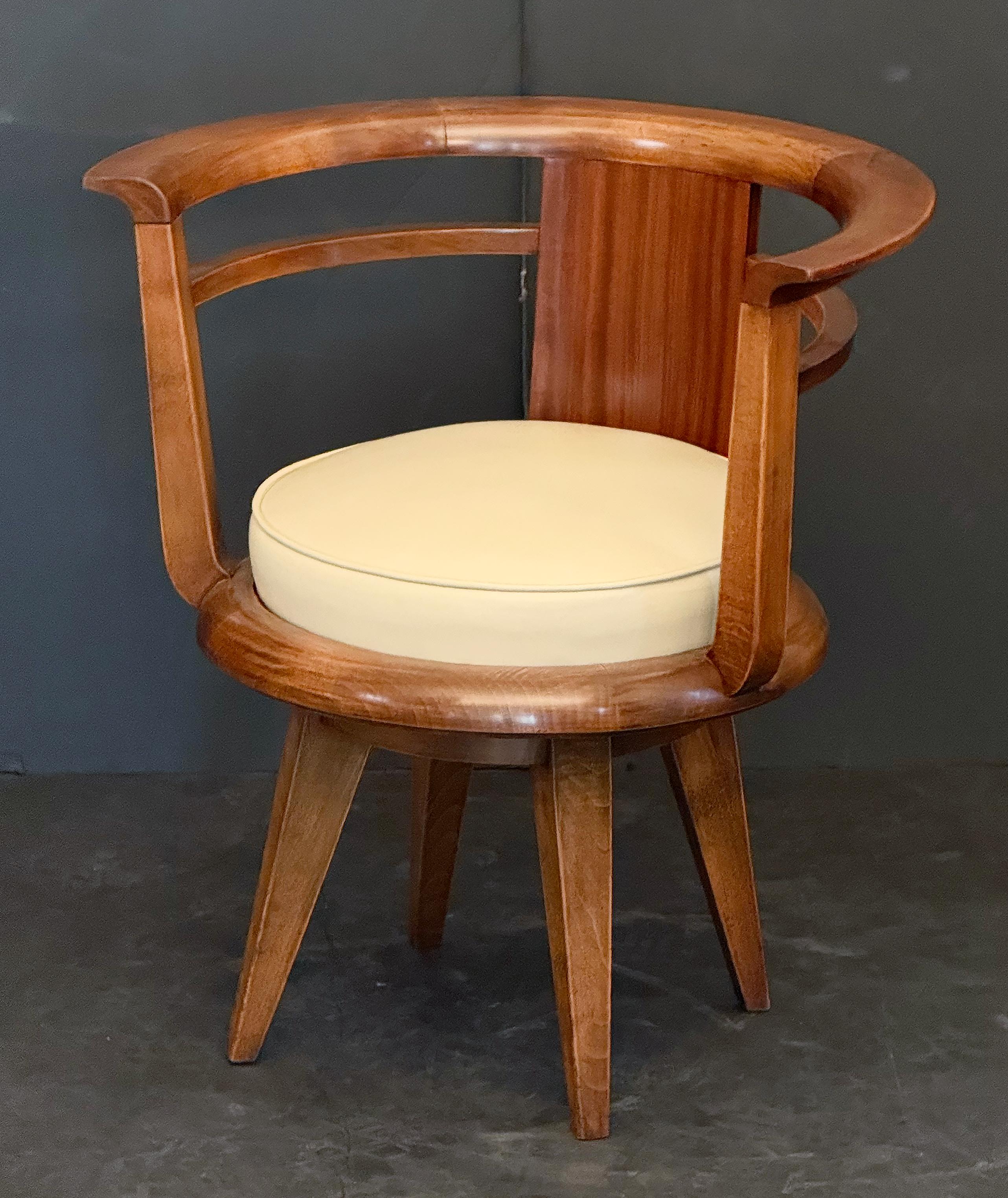 Sillones abiertos de la época Art Déco procedentes de Francia (Precio por unidad) en venta 1