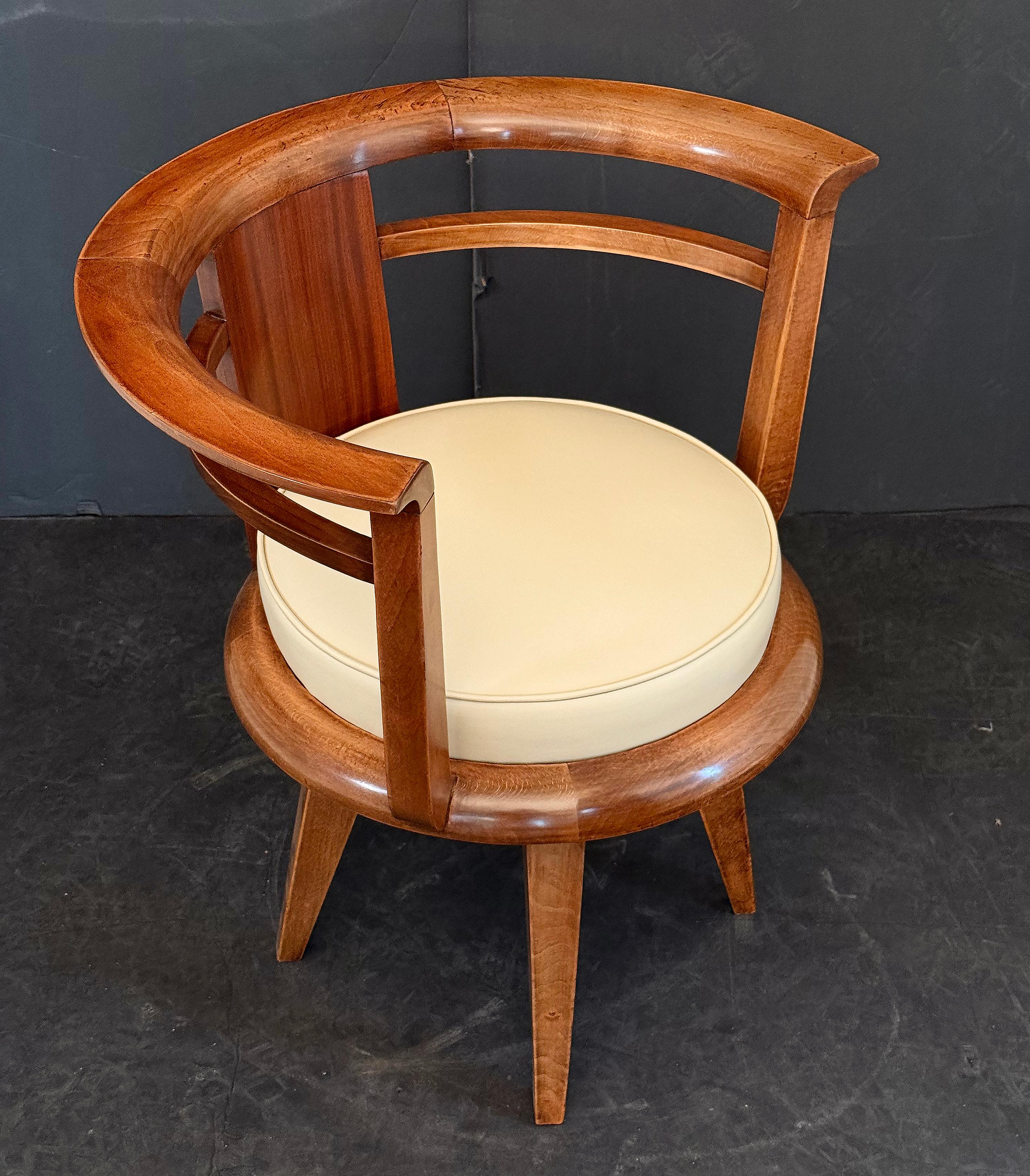 Sillones abiertos de la época Art Déco procedentes de Francia (Precio por unidad) en venta 2